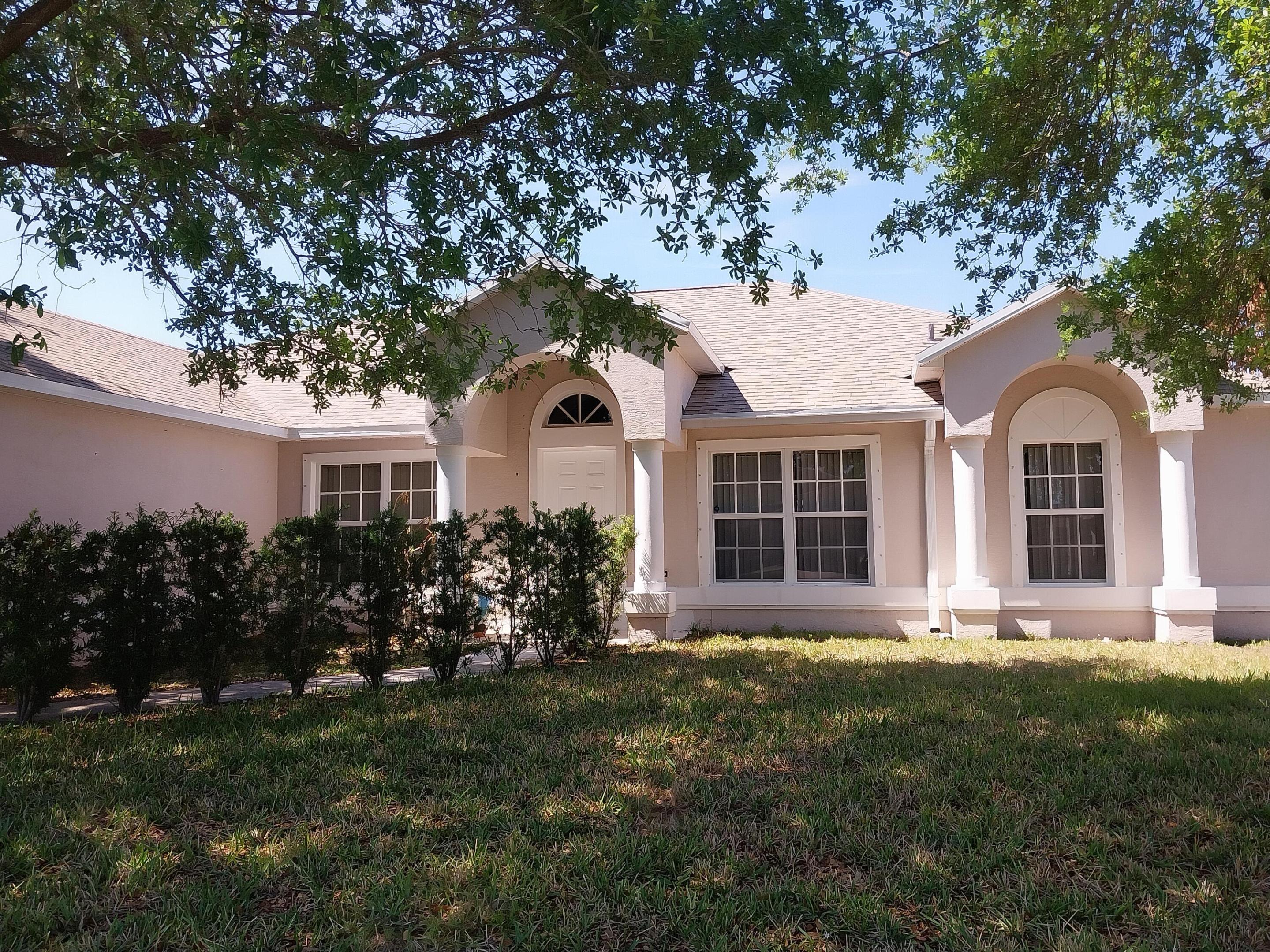 245 Sw Starfish Avenue Property Photo 9