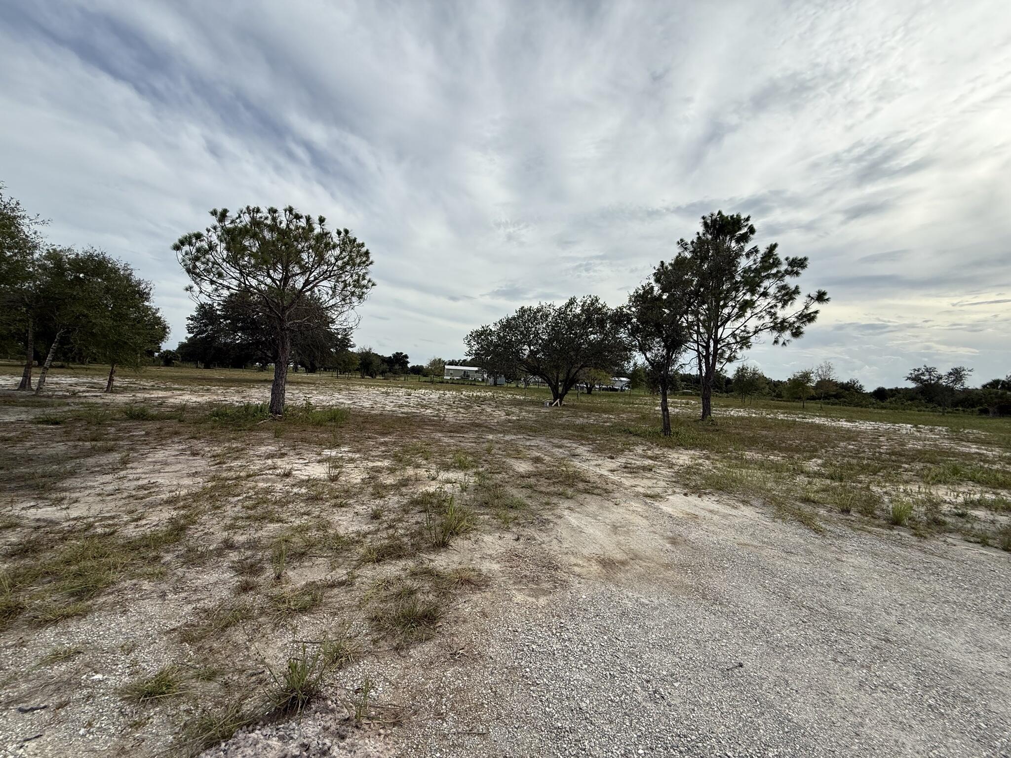 14416 Nw 252nd Street Property Photo 5