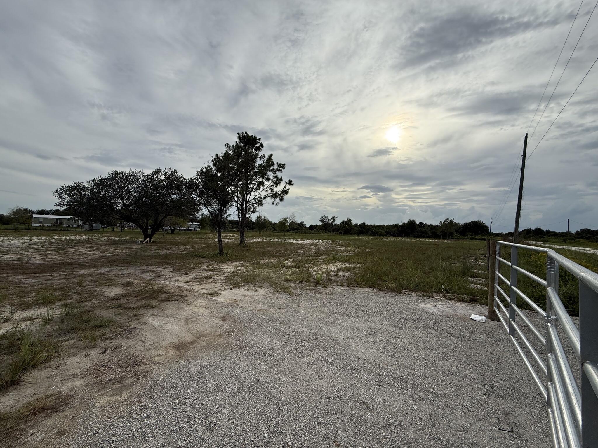 14416 Nw 252nd Street Property Photo 6