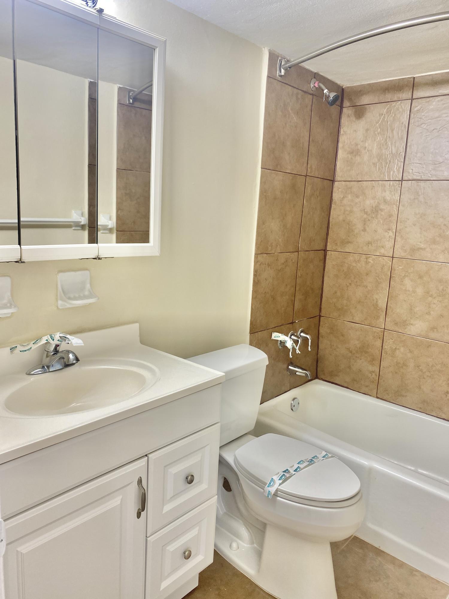 2303 S Federal Highway 1 Property Photo 10