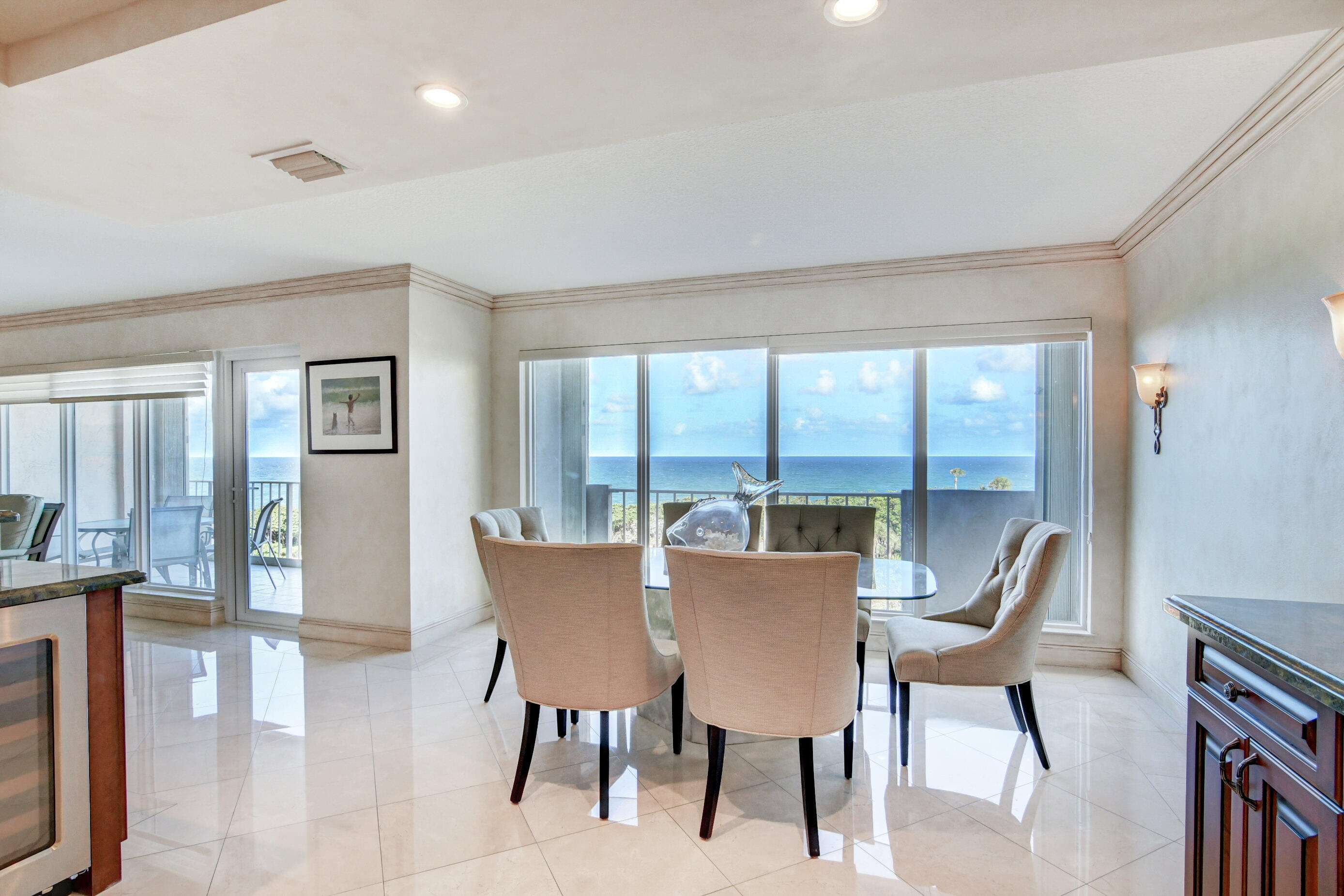 4301 N Ocean Boulevard 607 Property Photo 4