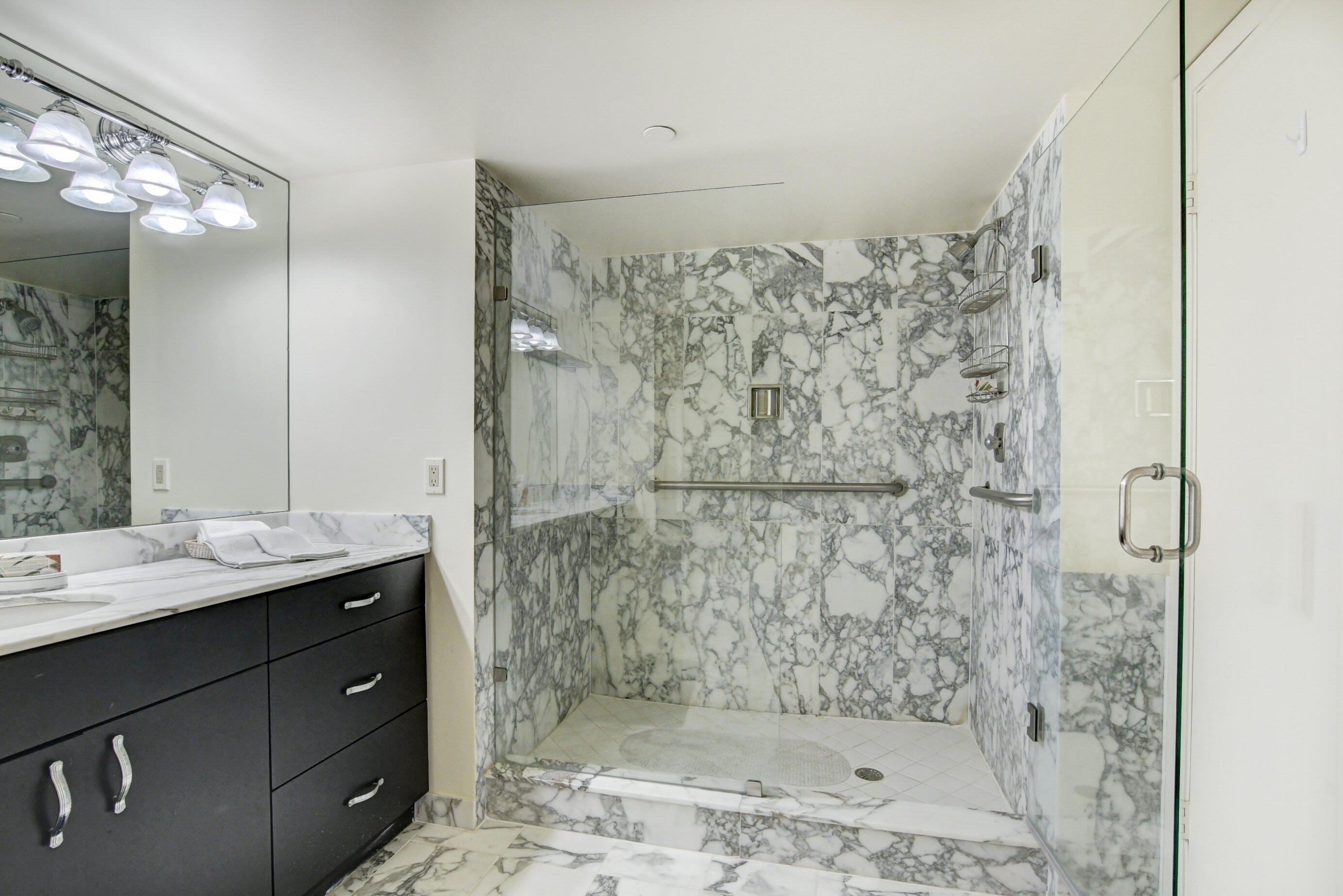 4301 N Ocean Boulevard 607 Property Photo 19