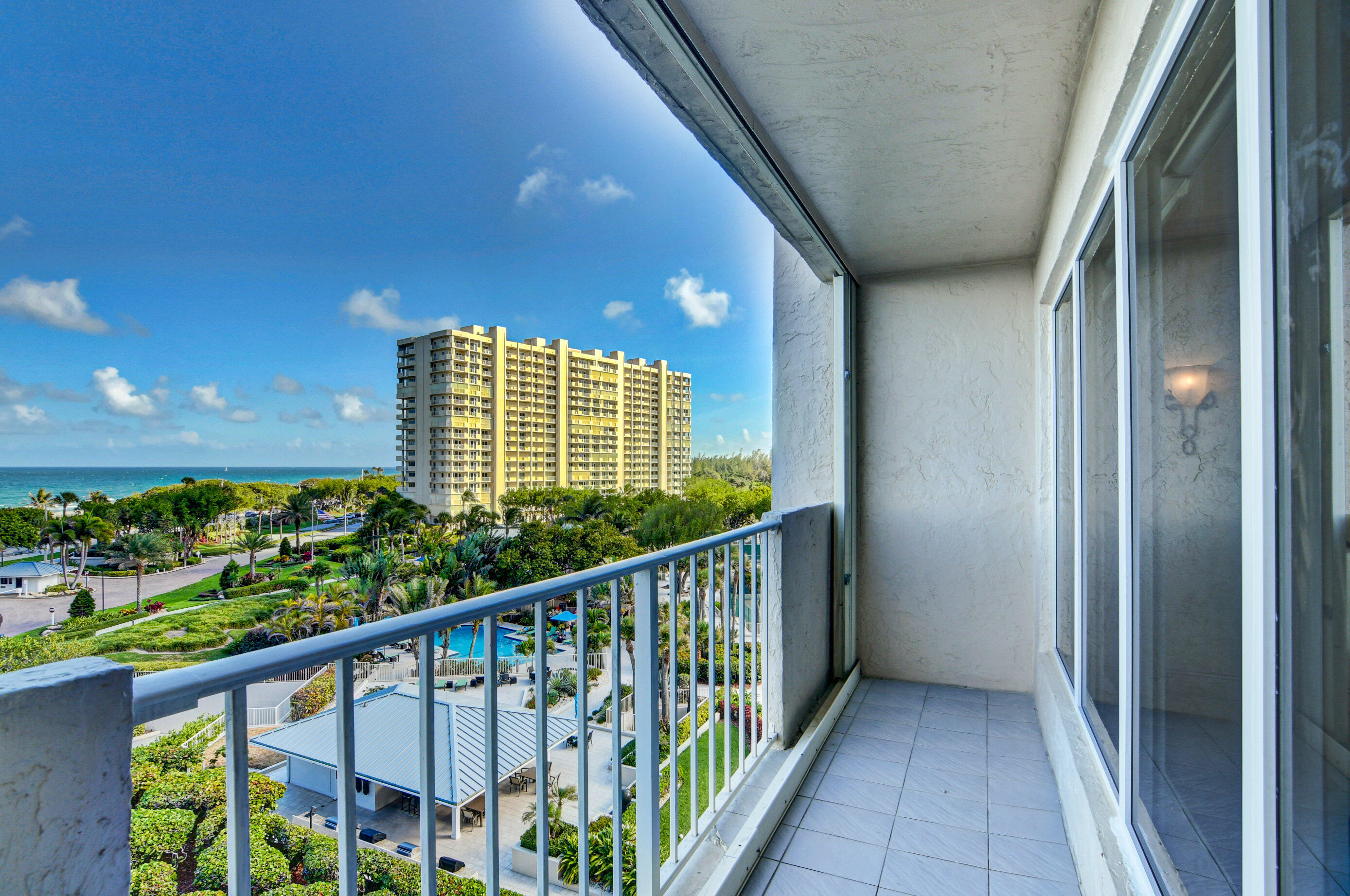 4301 N Ocean Boulevard 607 Property Photo 38