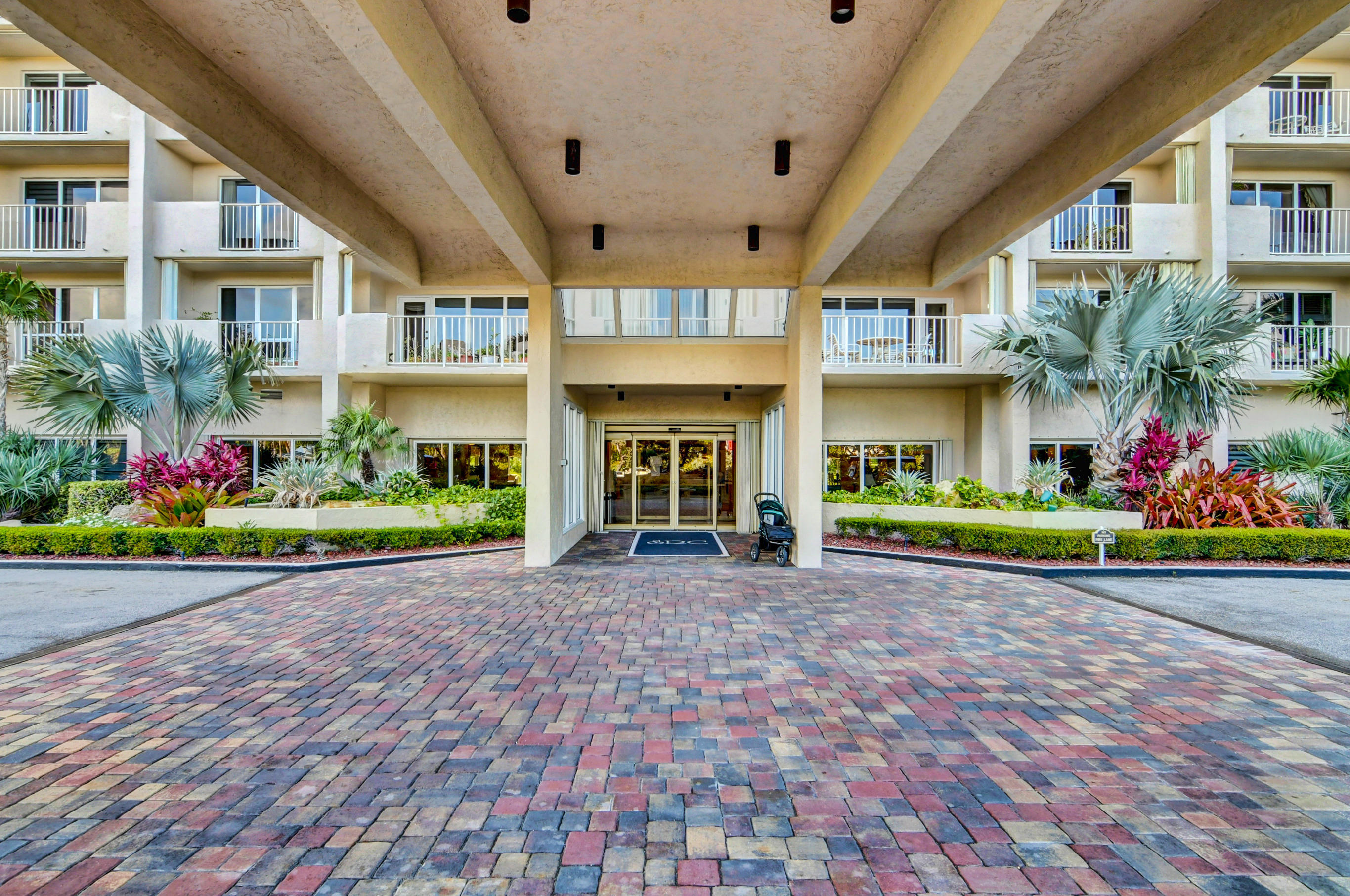 4301 N Ocean Boulevard 607 Property Photo 62