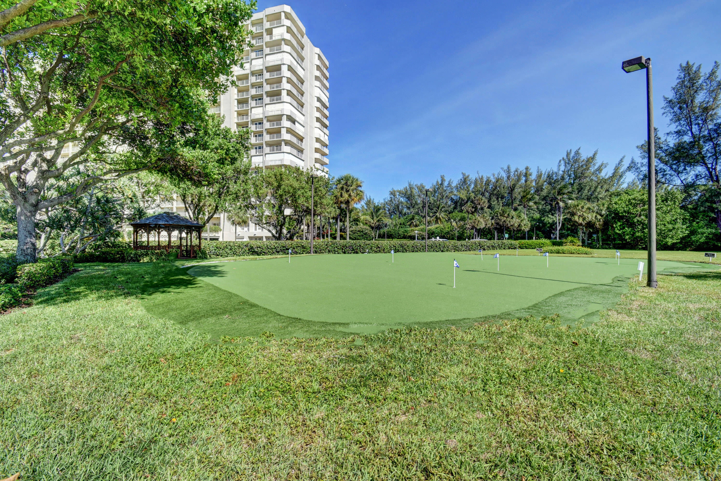 4301 N Ocean Boulevard 607 Property Photo 72