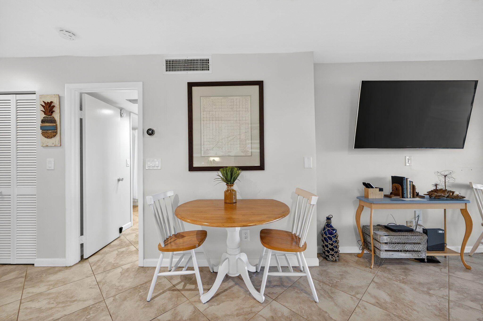 2400 S Ocean Drive 823 Property Photo 8