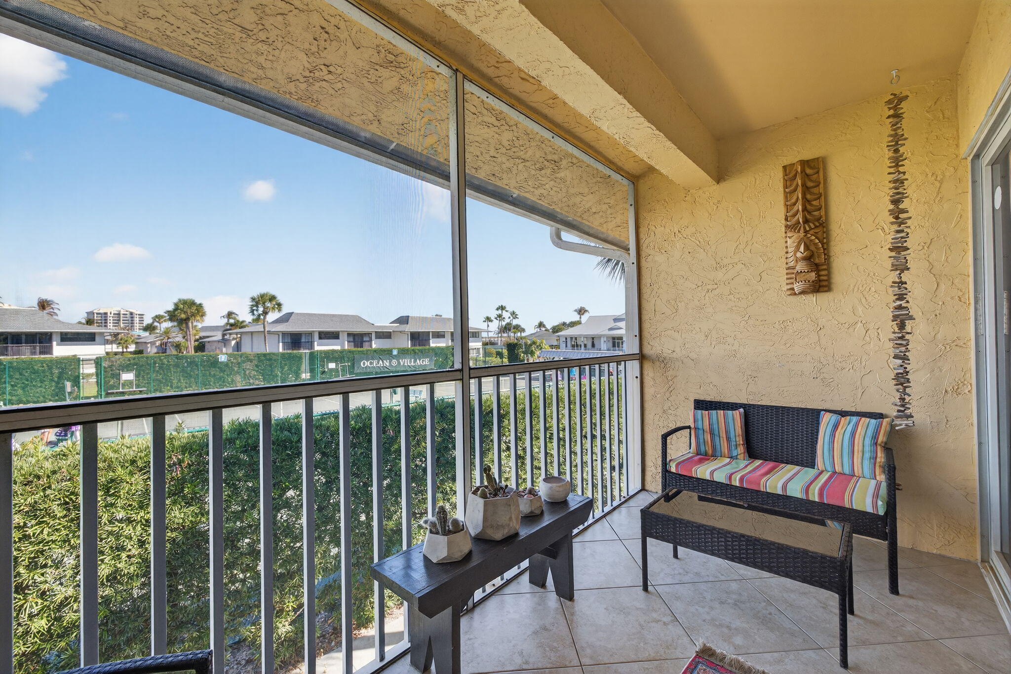 2400 S Ocean Drive 823 Property Photo 16