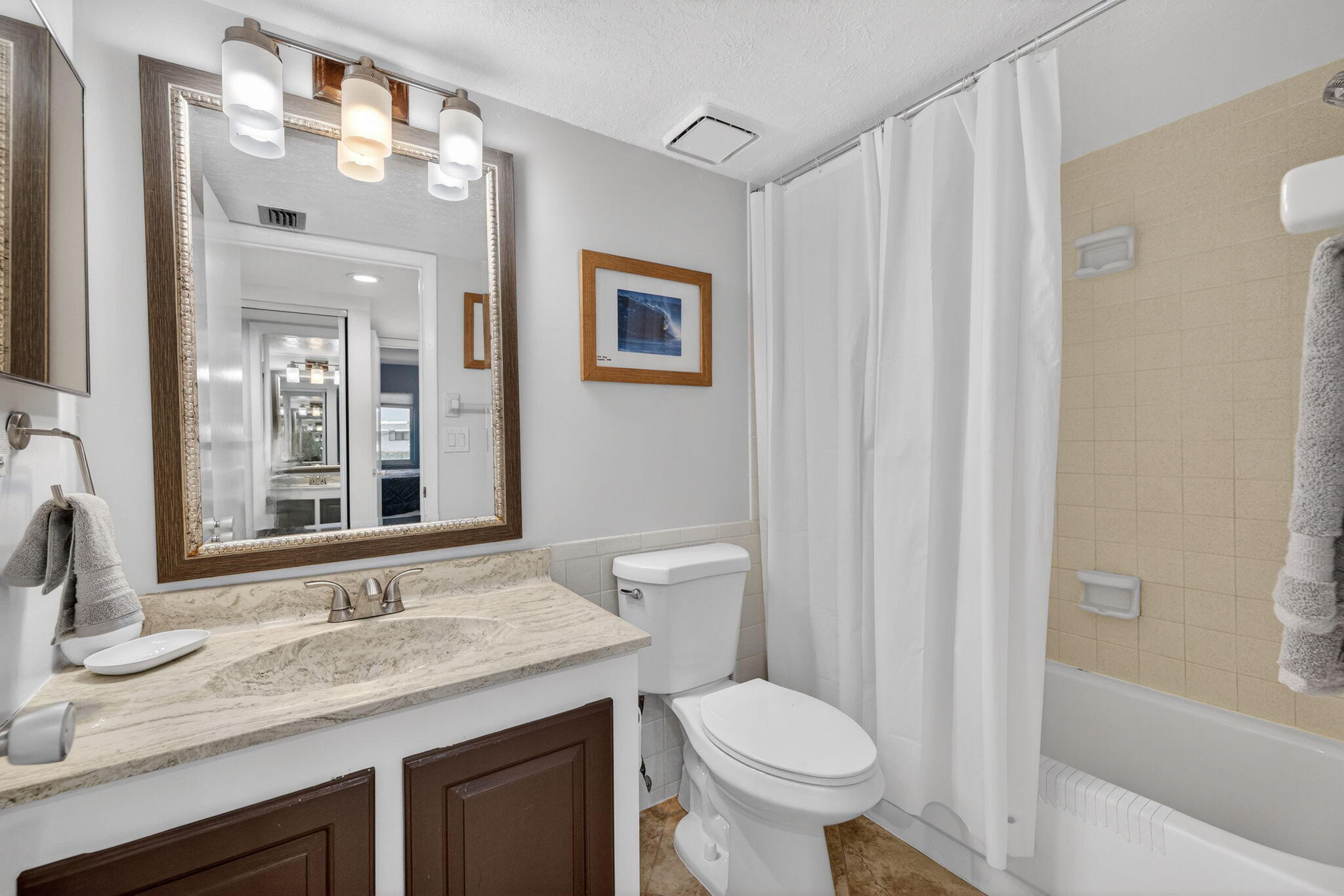 2400 S Ocean Drive 823 Property Photo 22