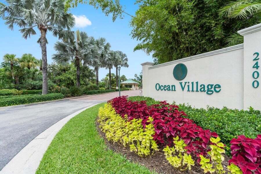 2400 S Ocean Drive 823 Property Photo 32