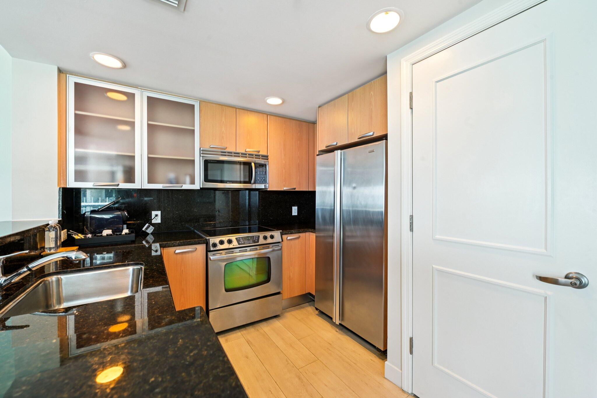 505 N Fort Lauderdale Beach Boulevard 818 Property Photo 14