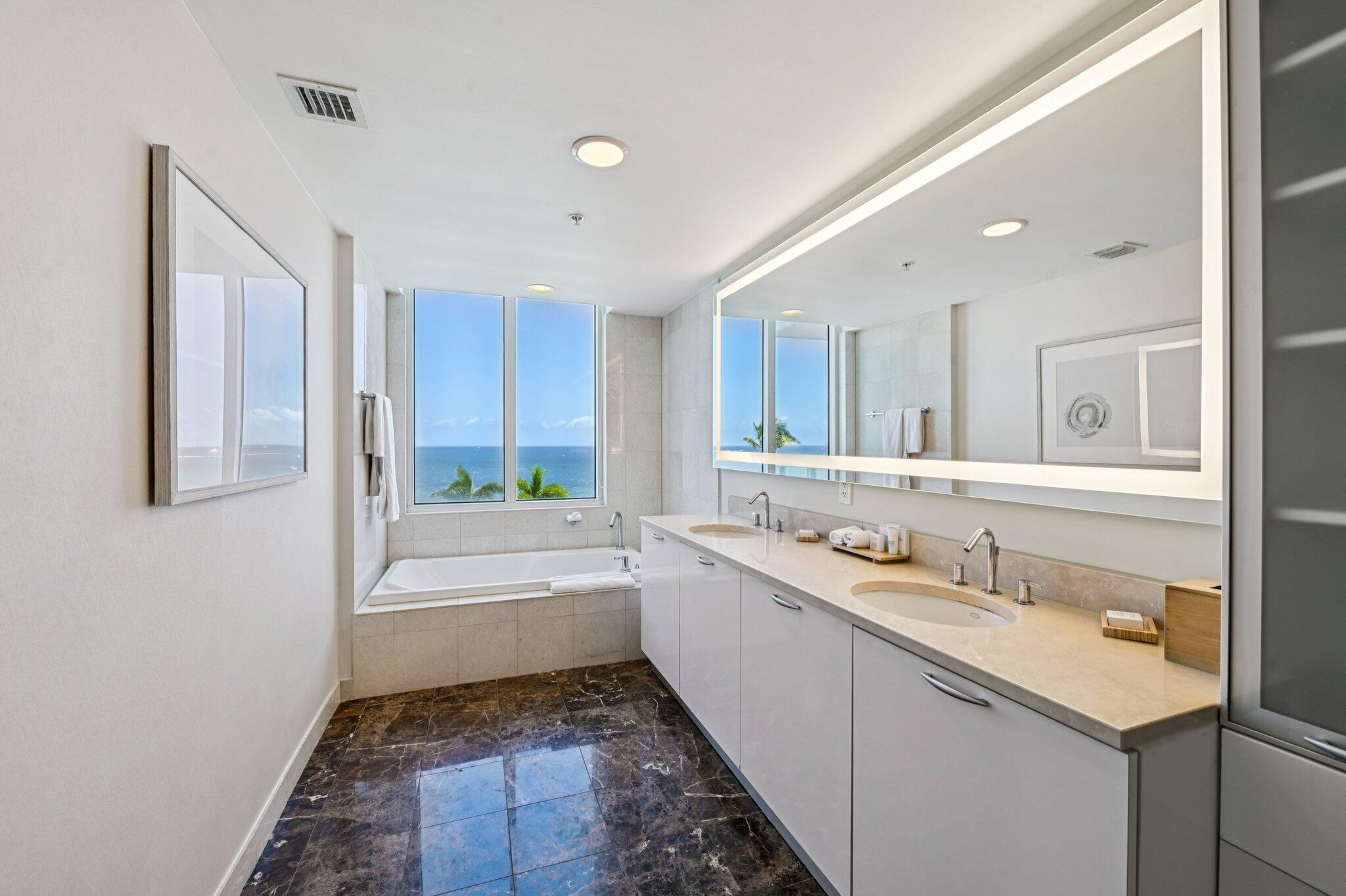 505 N Fort Lauderdale Beach Boulevard 818 Property Photo 30