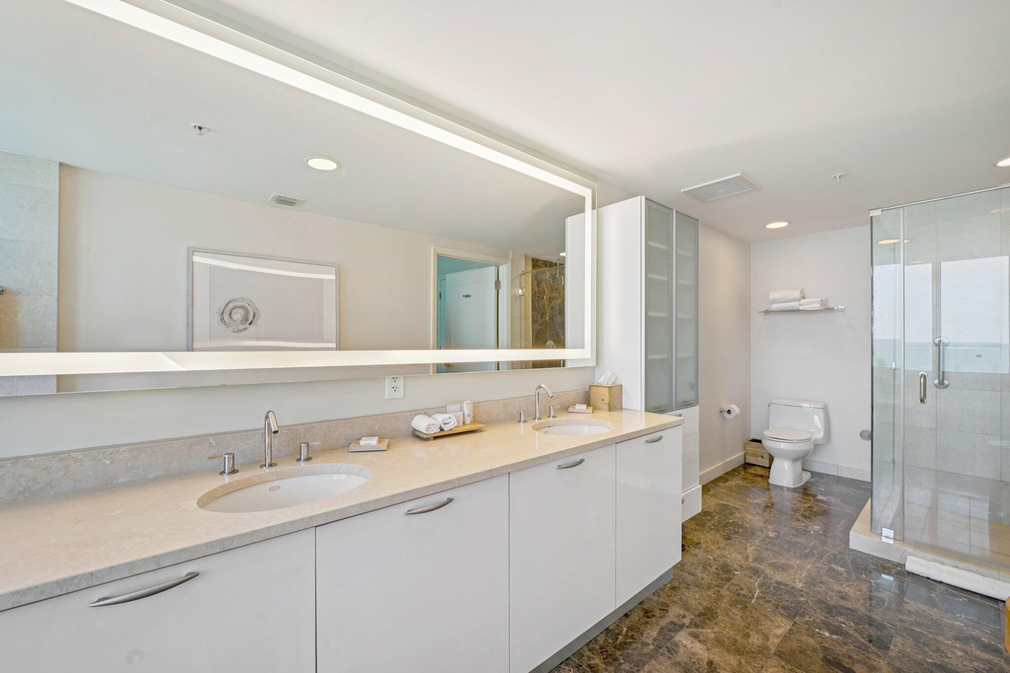 505 N Fort Lauderdale Beach Boulevard 818 Property Photo 32