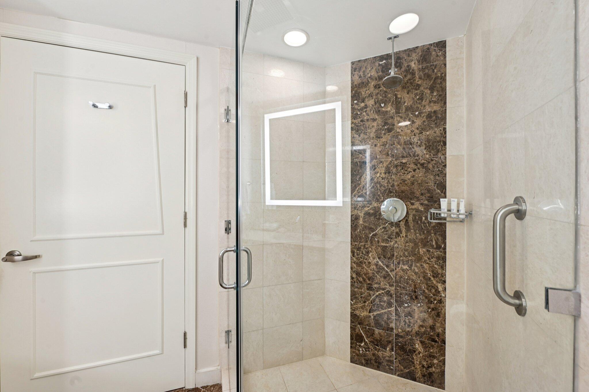 505 N Fort Lauderdale Beach Boulevard 818 Property Photo 37
