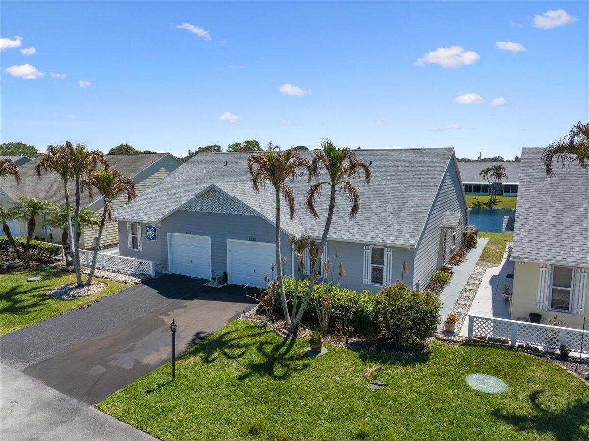2538 Se Tropical East Circle Property Photo 4