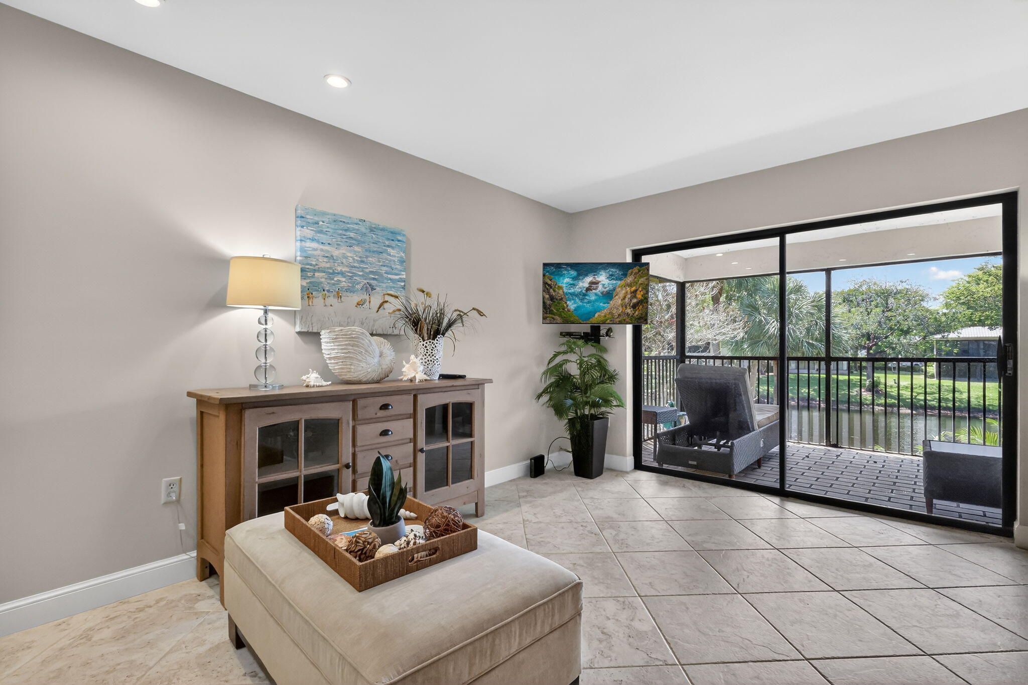 41 Stratford Lane W B Property Photo 6