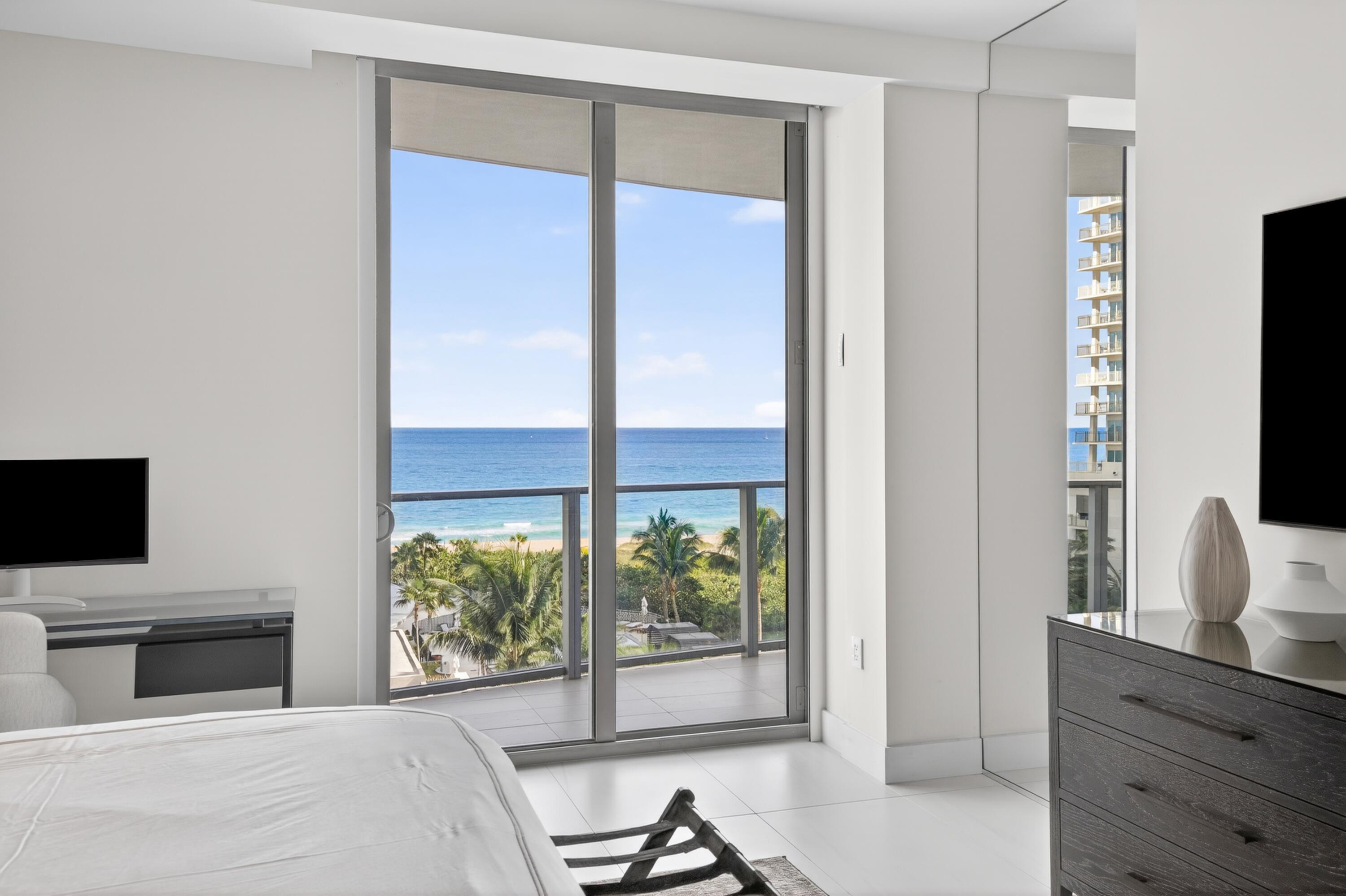 3100 N Ocean Drive 804p Property Photo 21