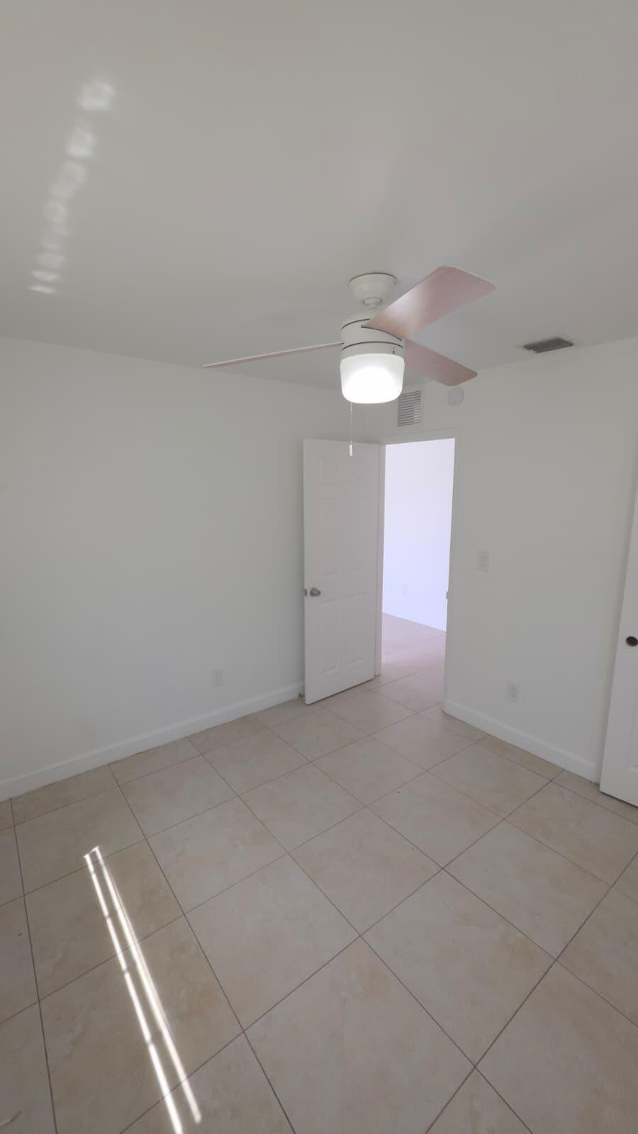 3251 Nw 13th Court Property Photo 9