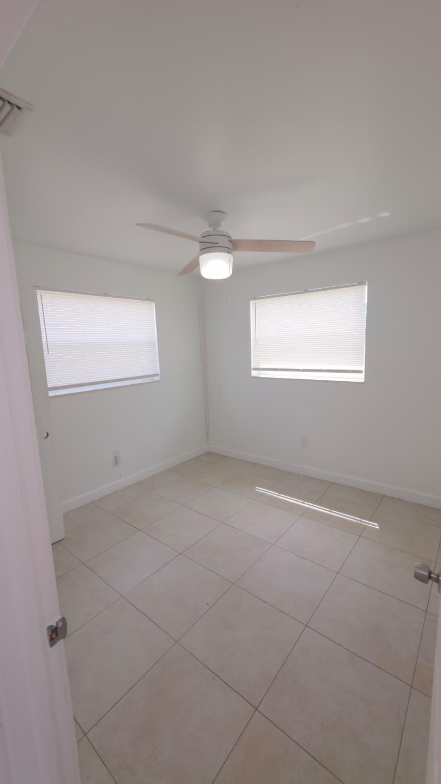 3251 Nw 13th Court Property Photo 12