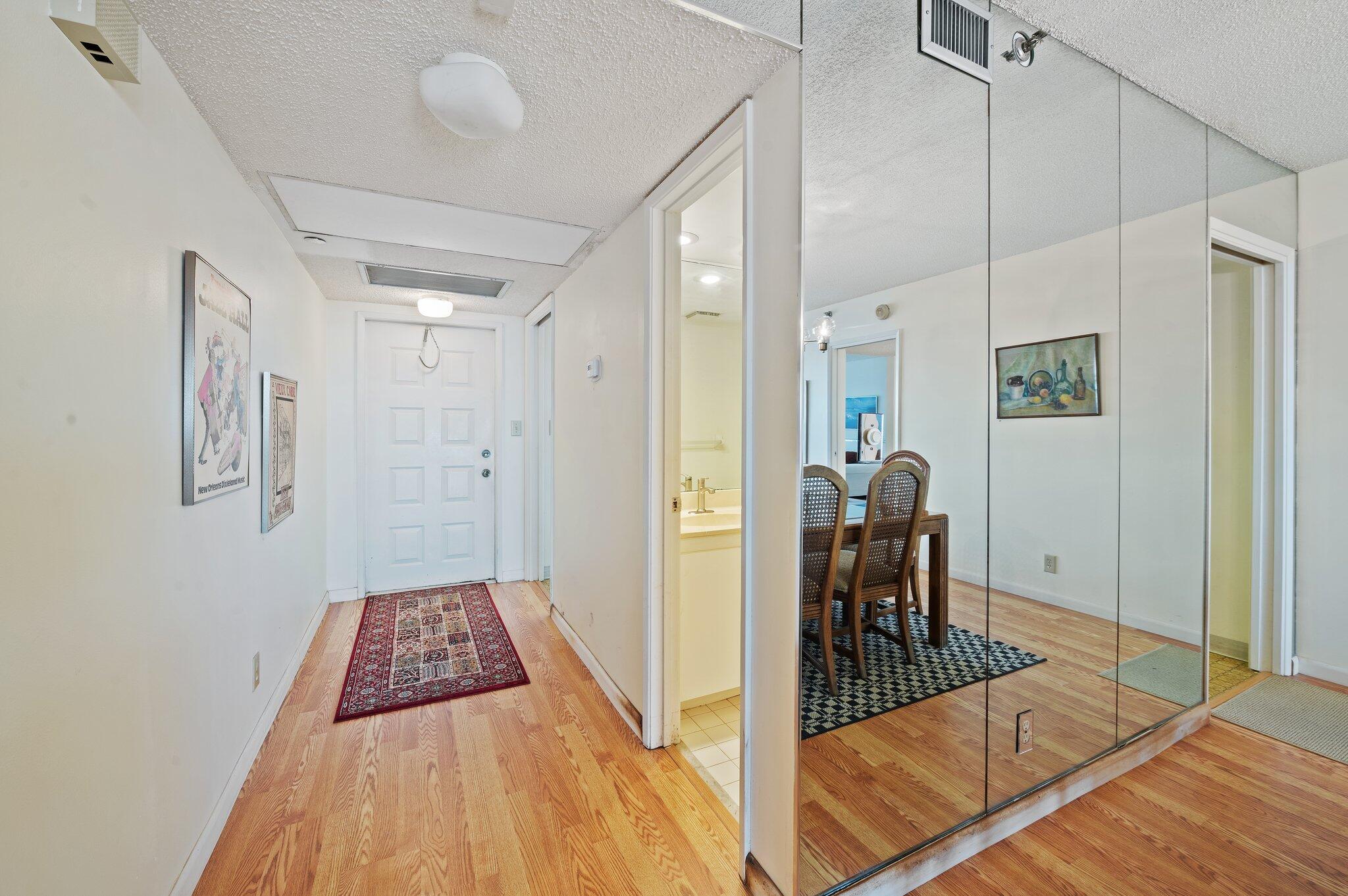 3520 Oaks Way 903 Property Photo 11