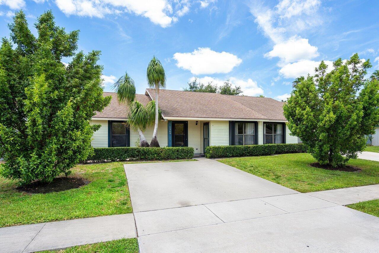 1369 Riverside Circle Property Photo 11