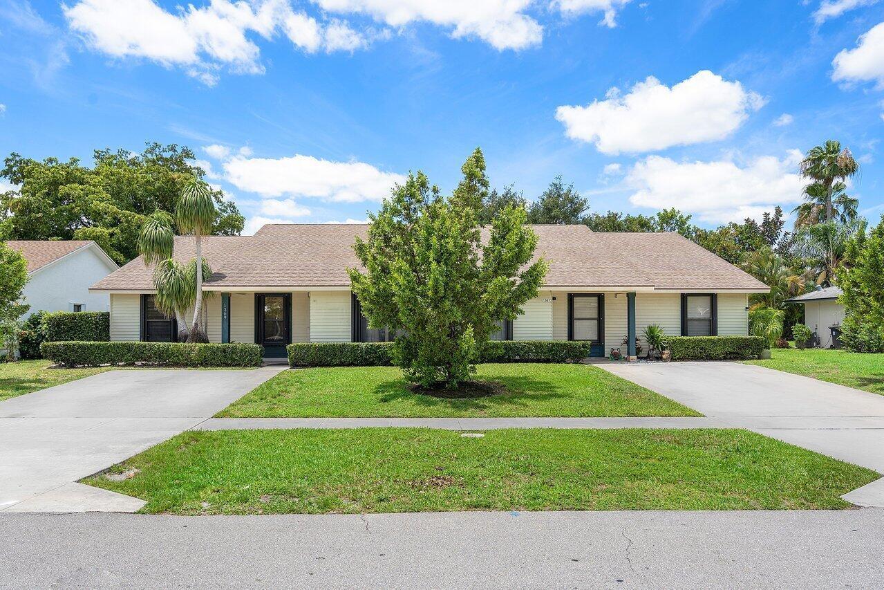 1369 Riverside Circle Property Photo 15