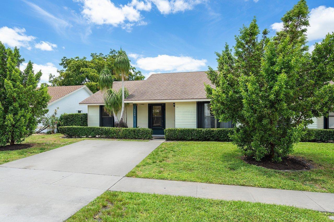 1369 Riverside Circle Property Photo 43