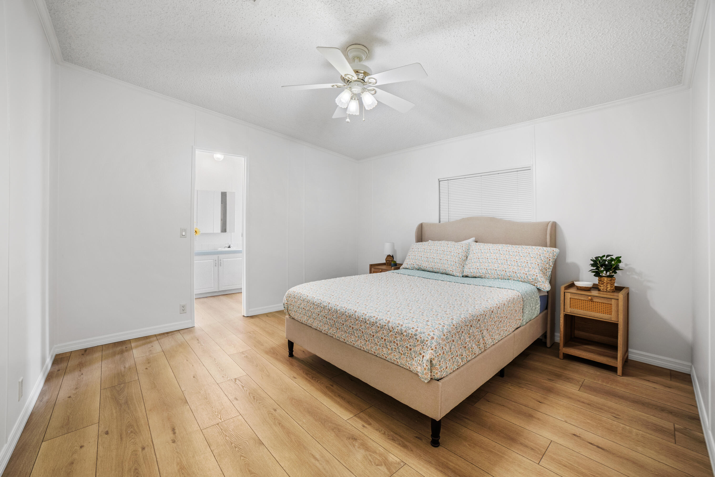 1697 Sw 35th Circle Property Photo 4
