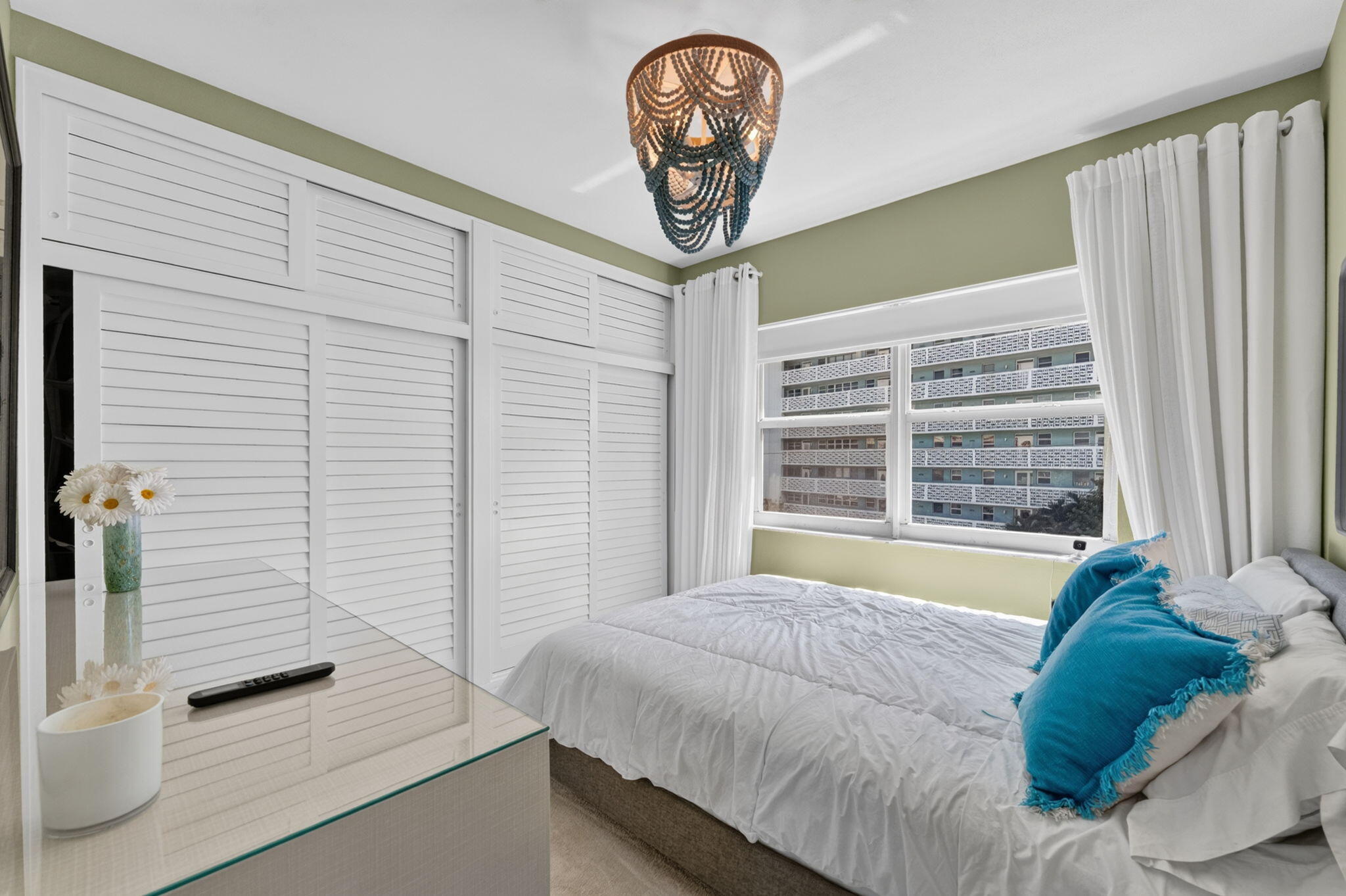1850 S Ocean Drive 411 Property Photo 8