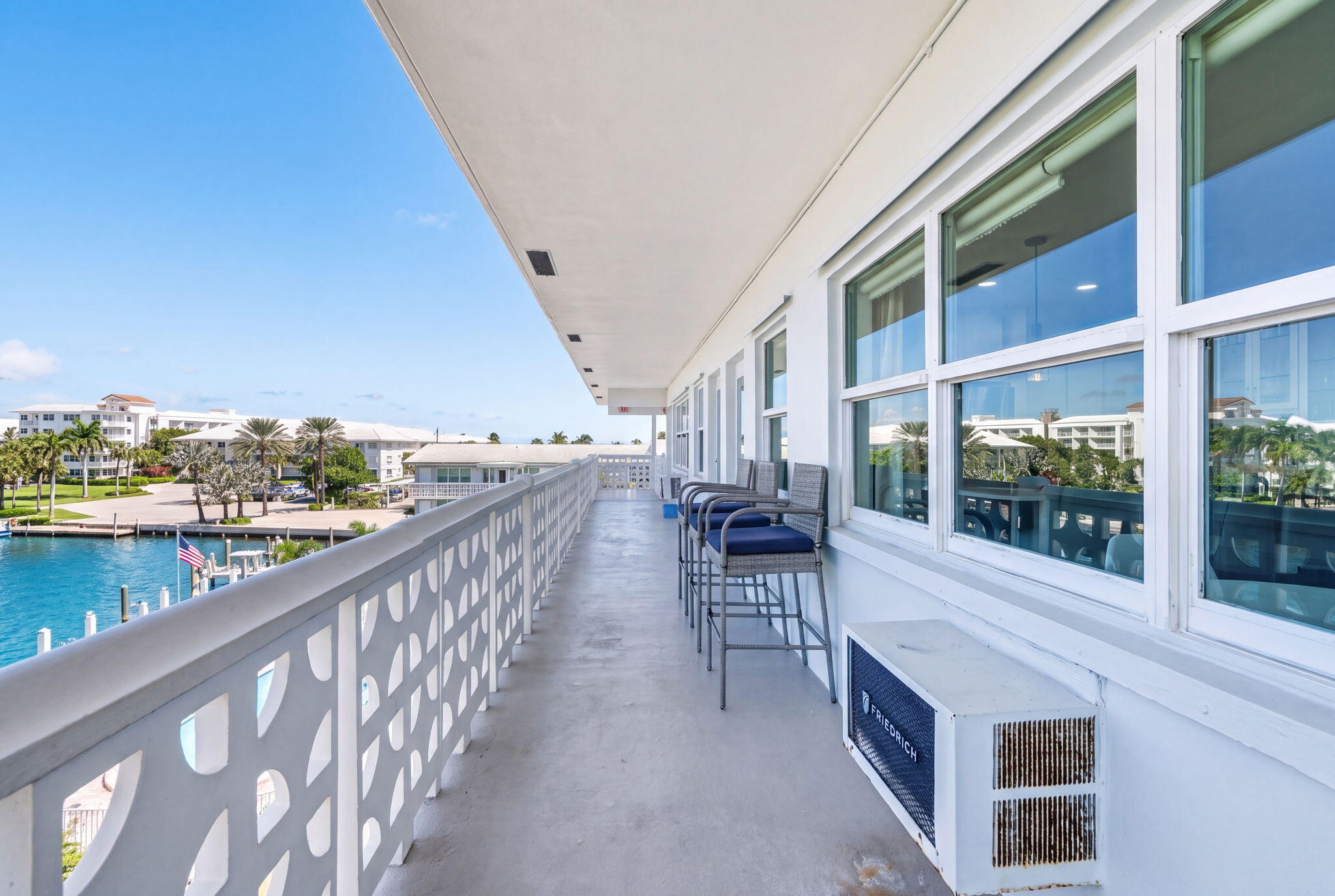 1850 S Ocean Drive 411 Property Photo 9