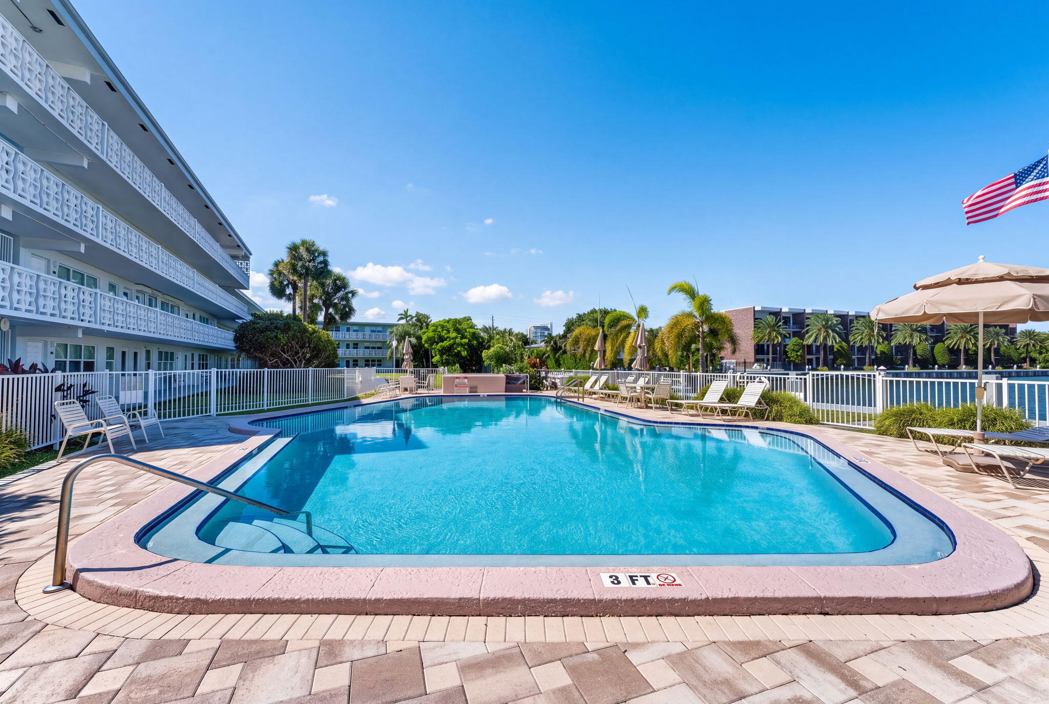 1850 S Ocean Drive 411 Property Photo 12