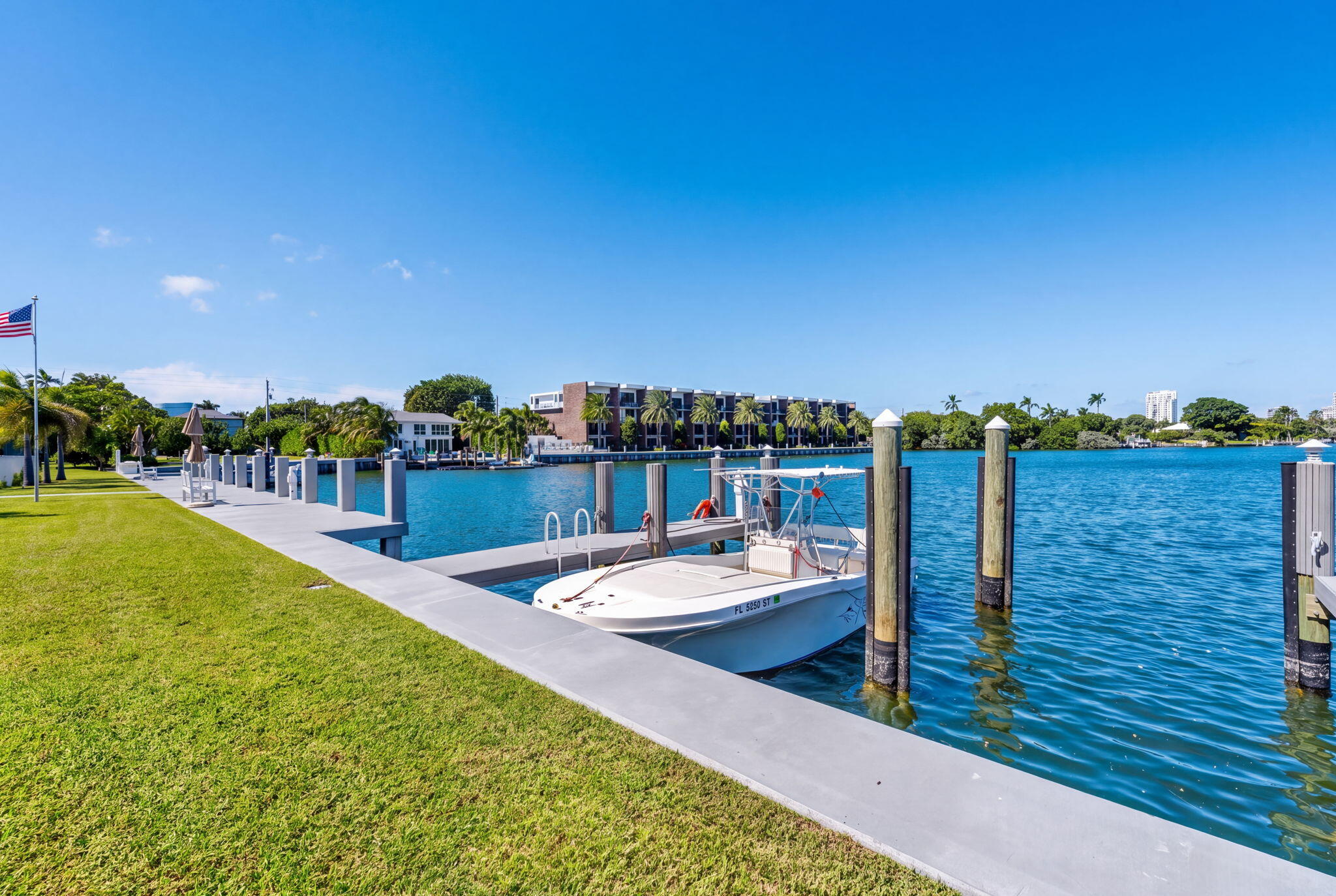 1850 S Ocean Drive 411 Property Photo 15