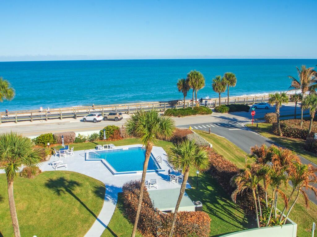 4049 Ocean Drive 402 Property Photo 15