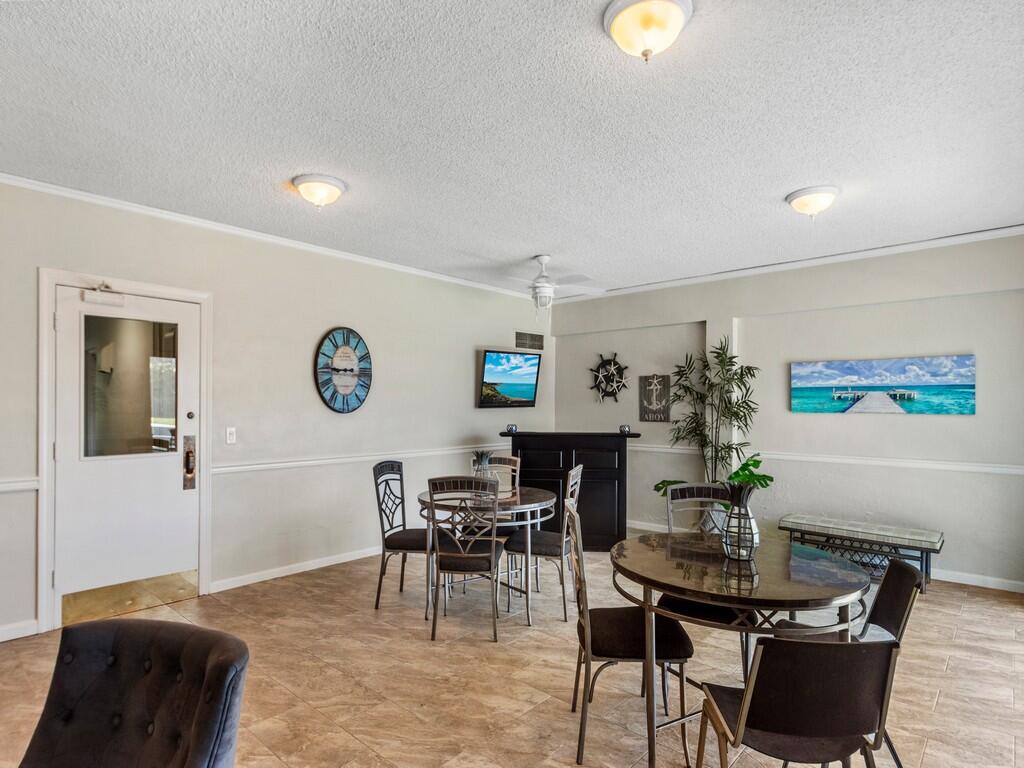 4049 Ocean Drive 402 Property Photo 40