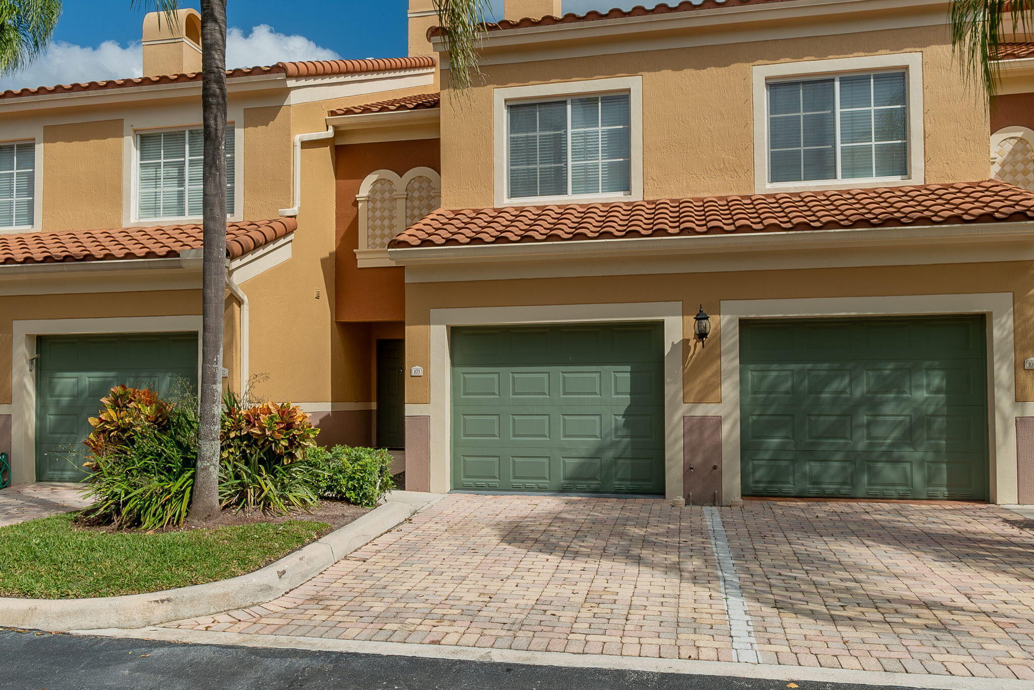11789 Saint Andrews Place 103 Property Photo 2