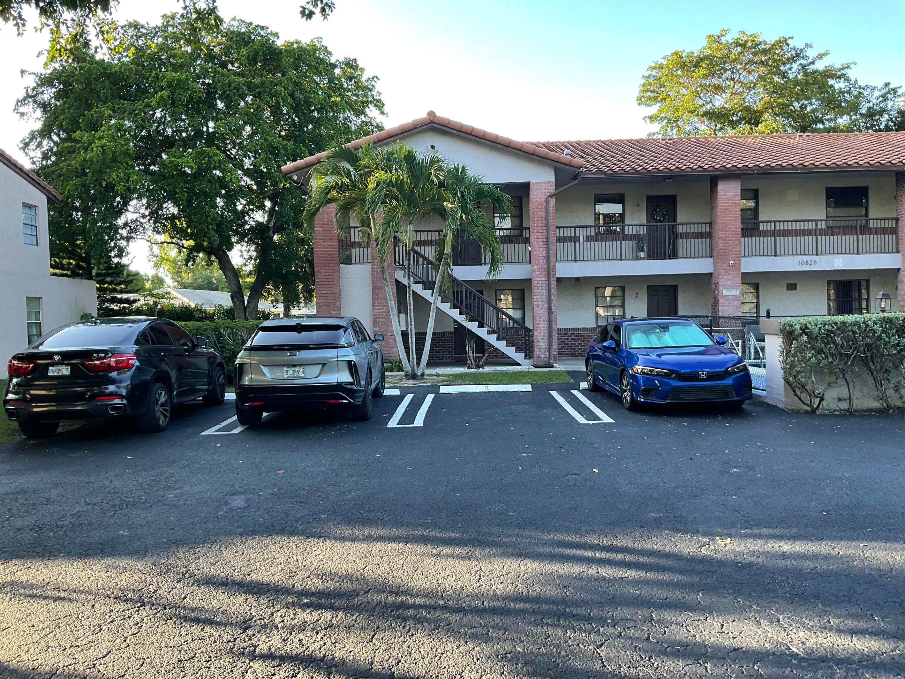 10825 Royal Palm Boulevard 1-8 Property Photo 2