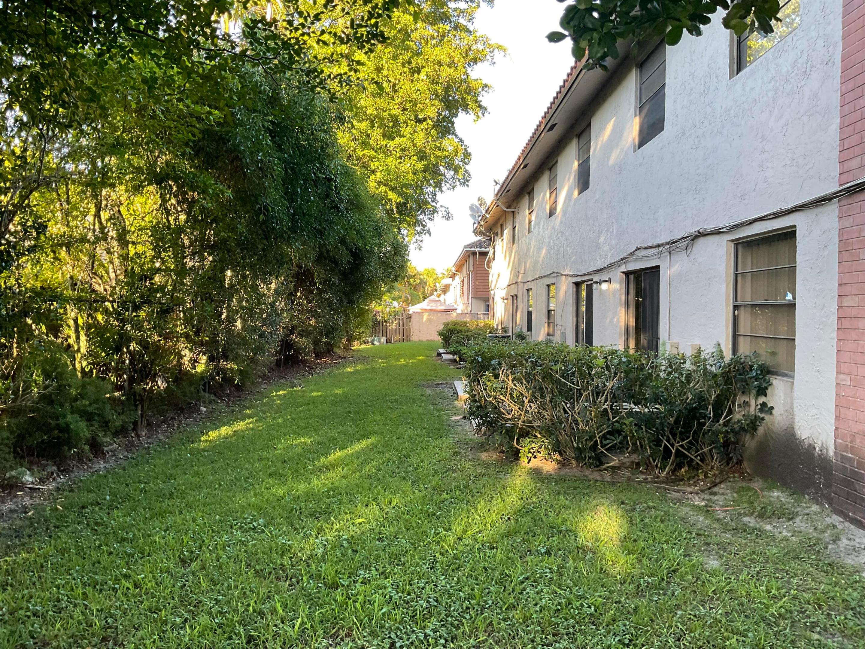 10825 Royal Palm Boulevard 1-8 Property Photo 38