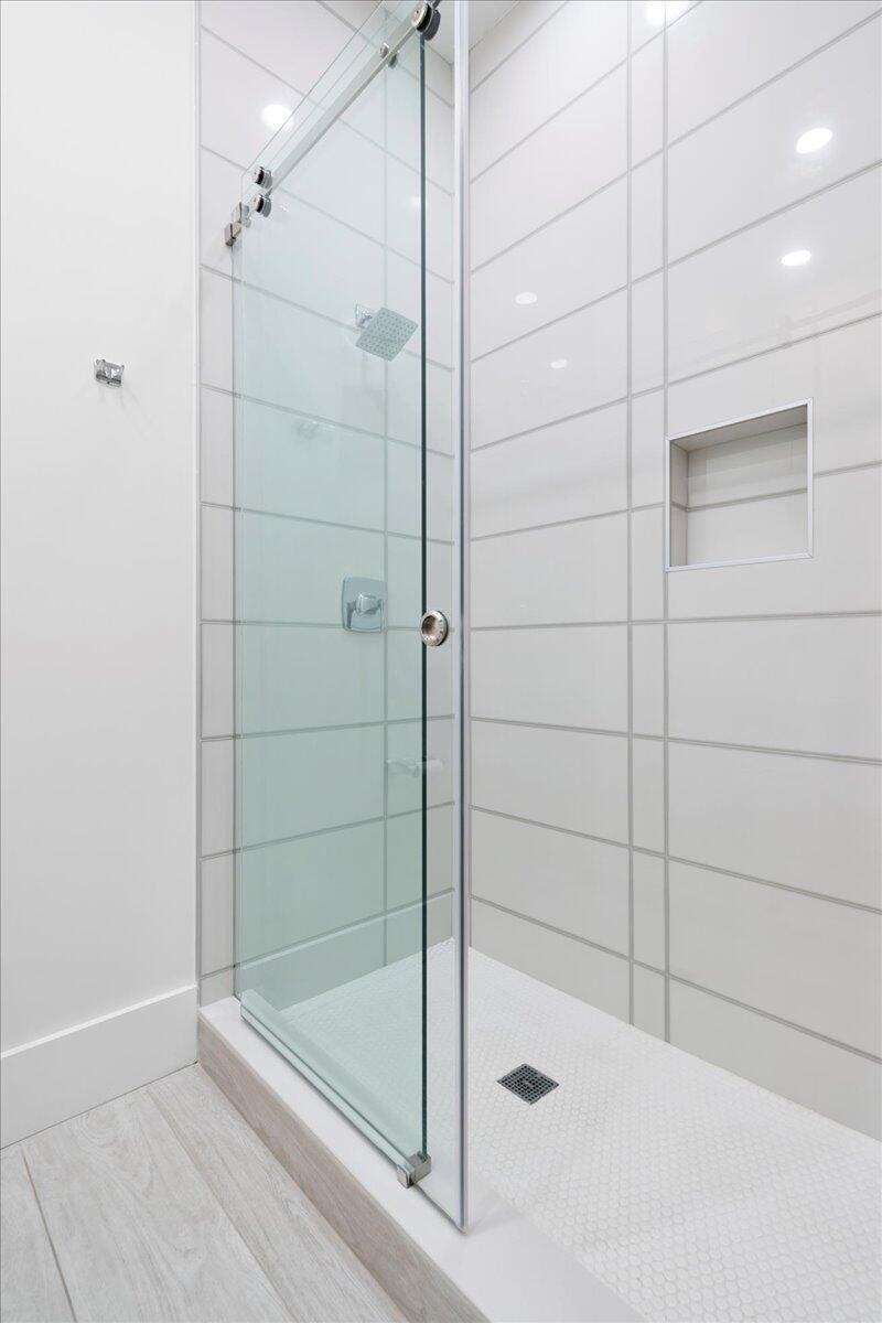 2313 Golf Brook Drive Property Photo 28