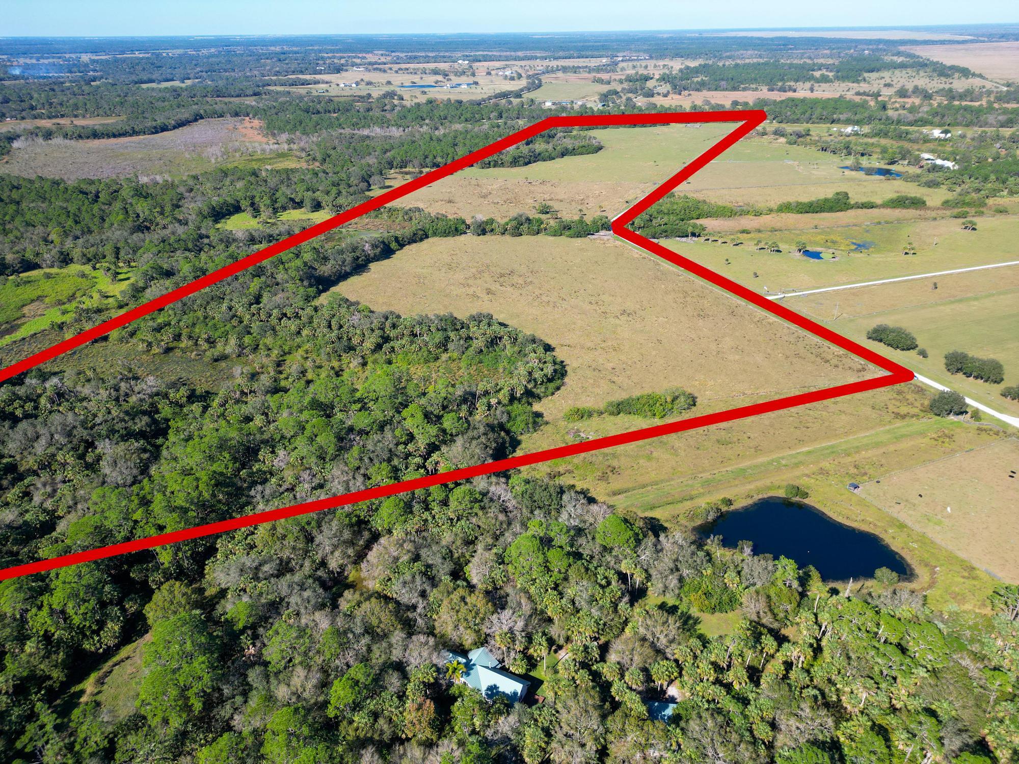 3702 Sw Wild Turkey Lane Property Photo 4