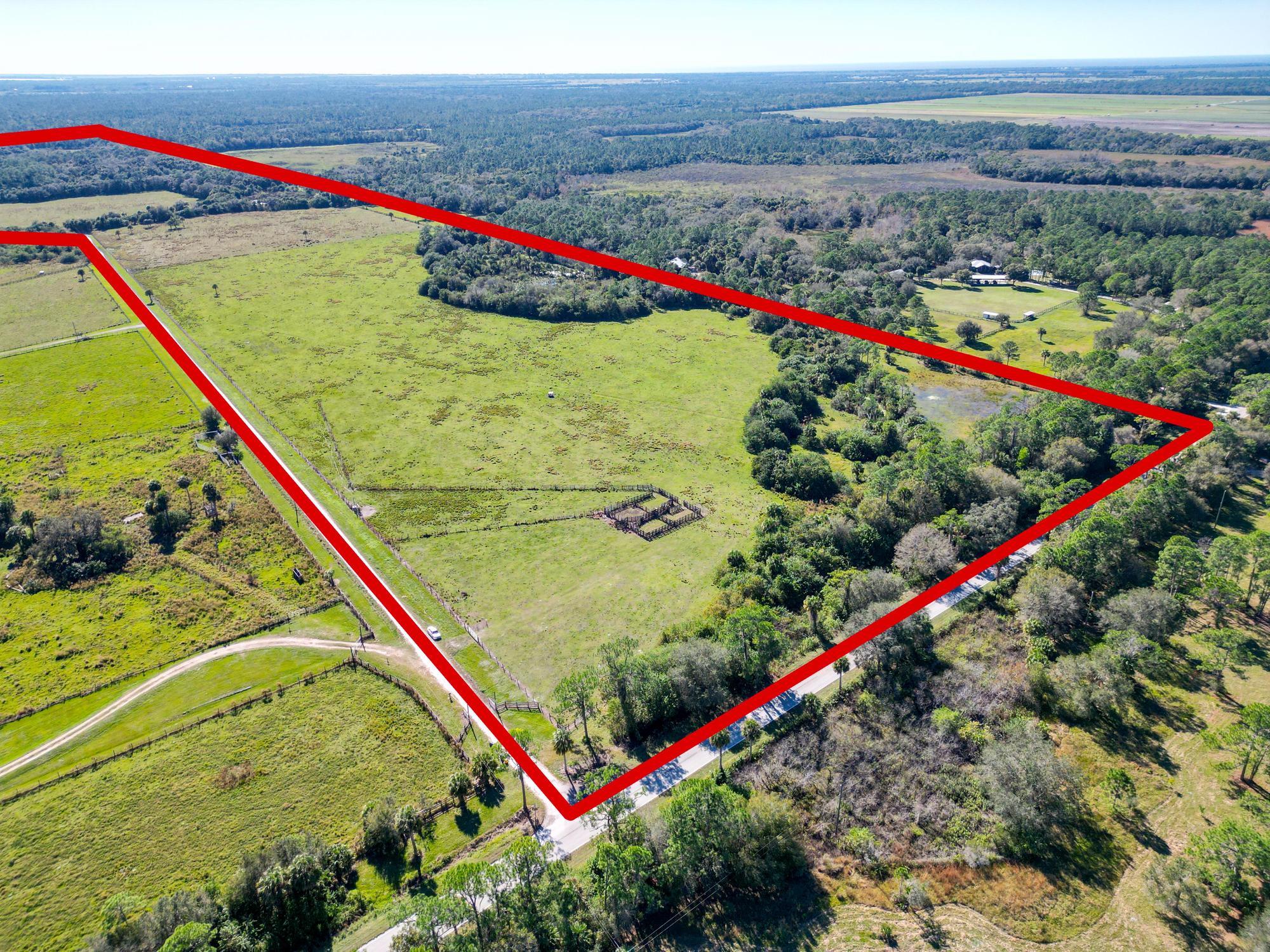3702 Sw Wild Turkey Lane Property Photo 24