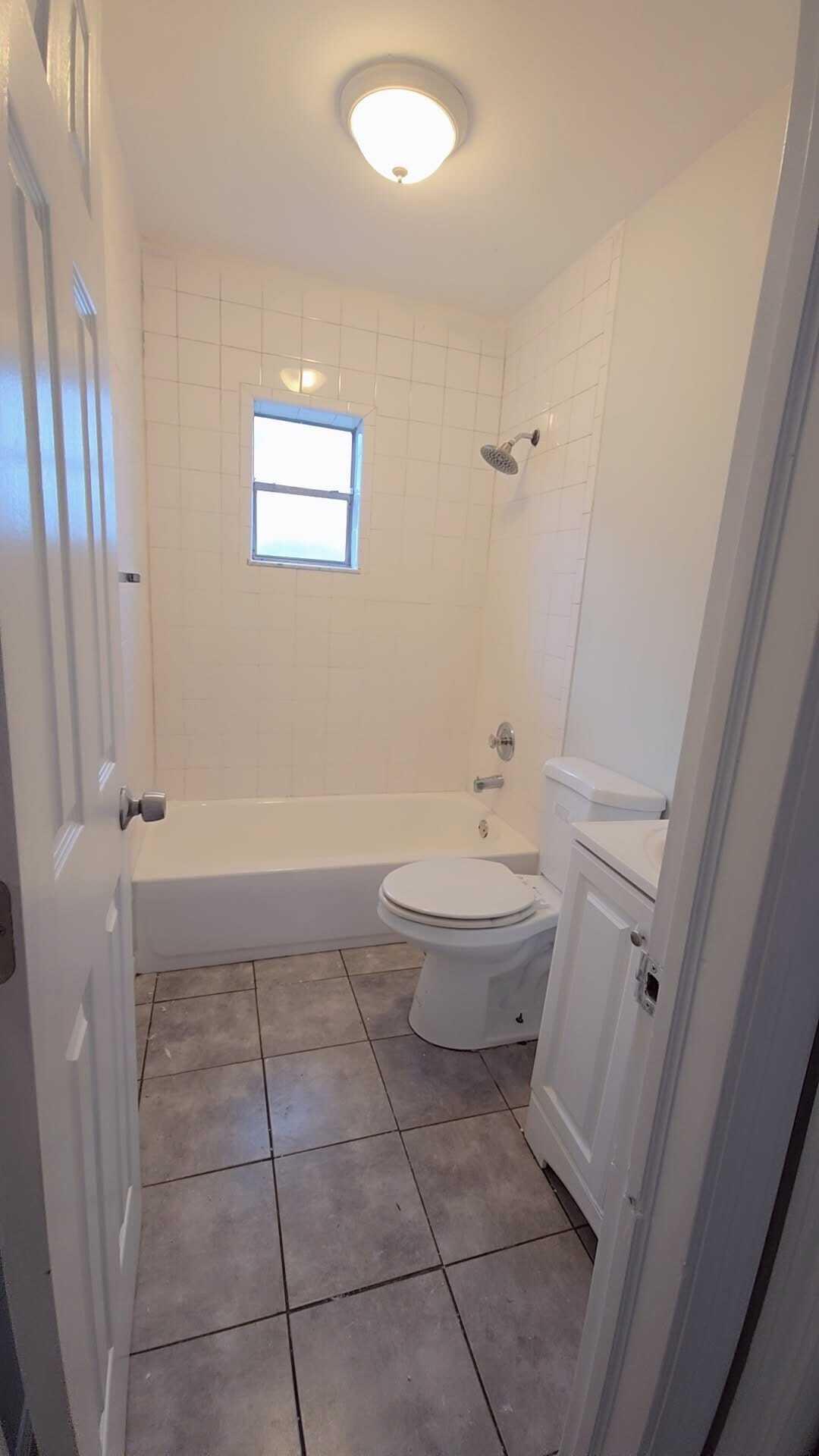 621 Nw 5th Avenue Unit 3 Property Photo 5