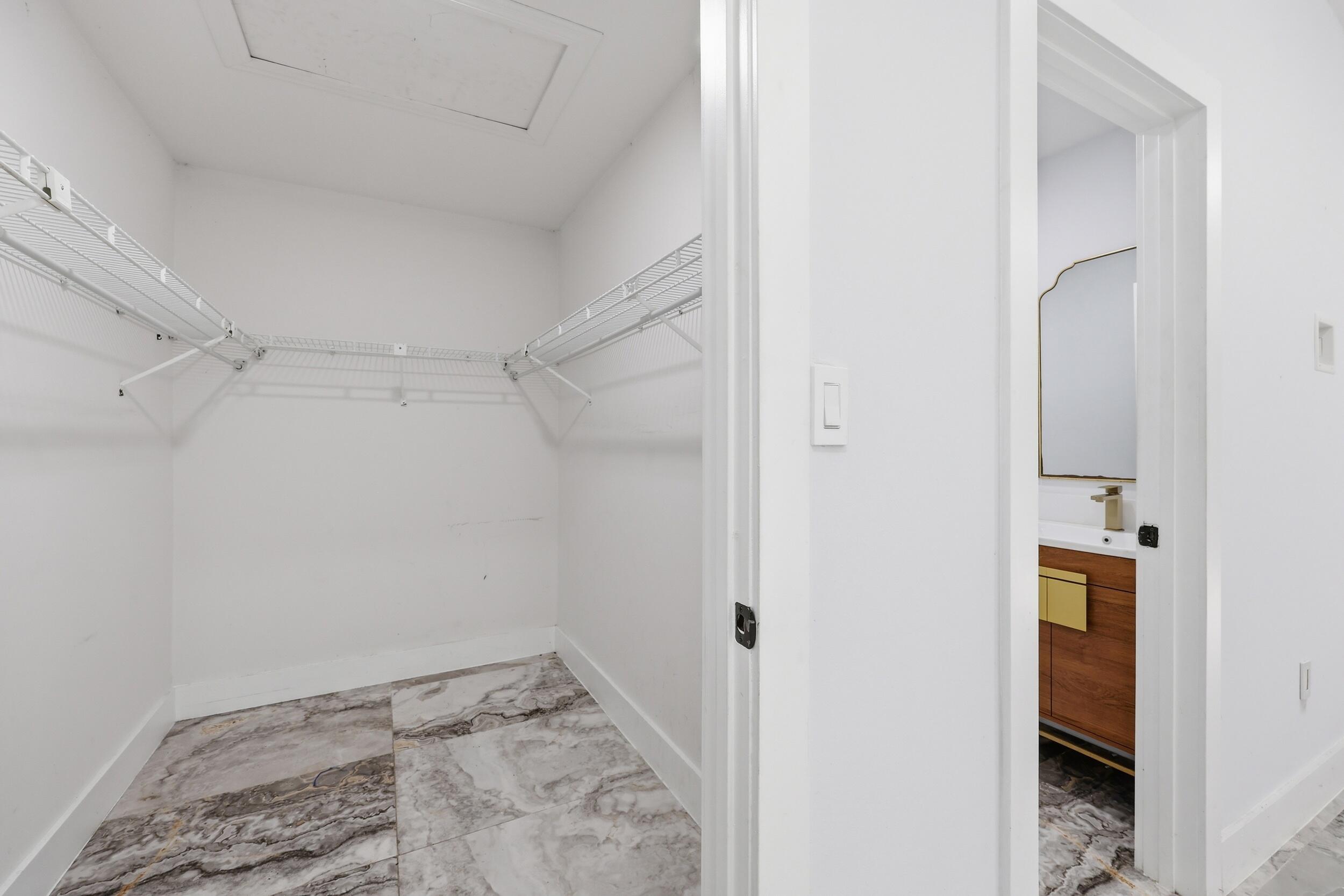 1701 Mariners Cove Property Photo 15