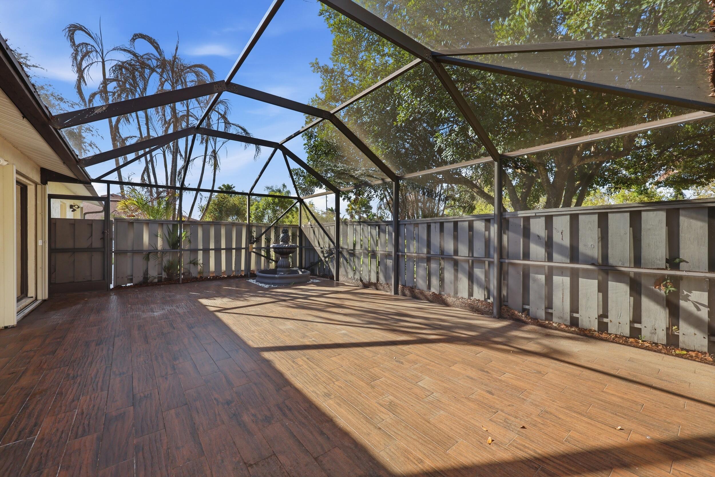 1701 Mariners Cove Property Photo 25