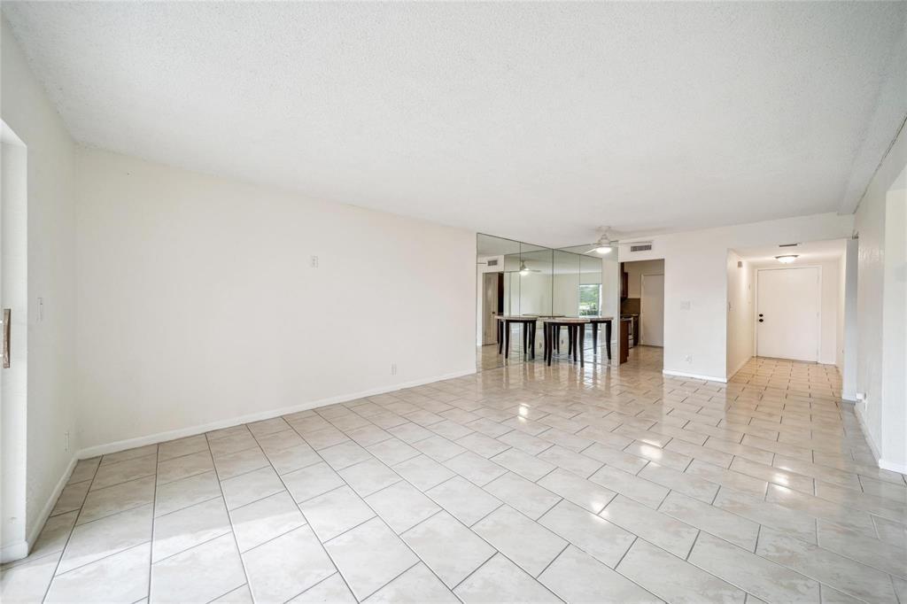 B26006934 Property Photo 3