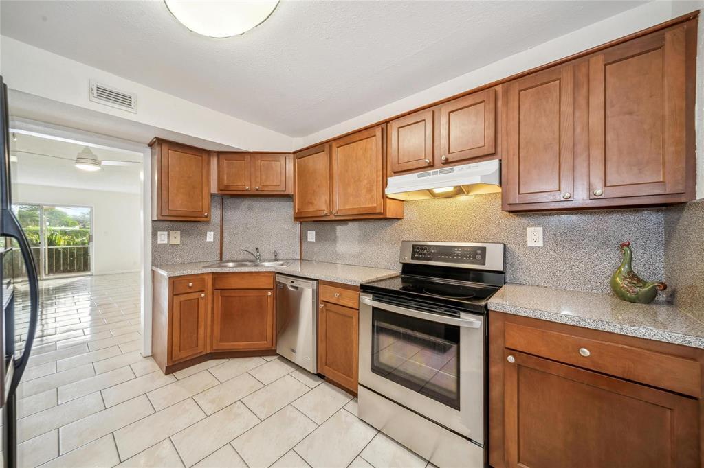 B26006934 Property Photo 4