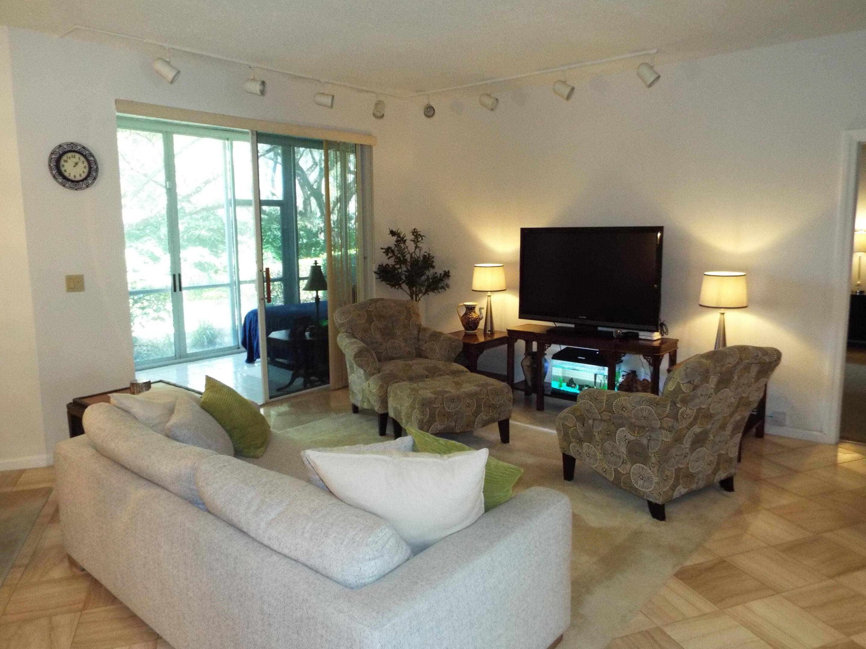 4128 W Palm Aire Drive 281b Property Photo 5