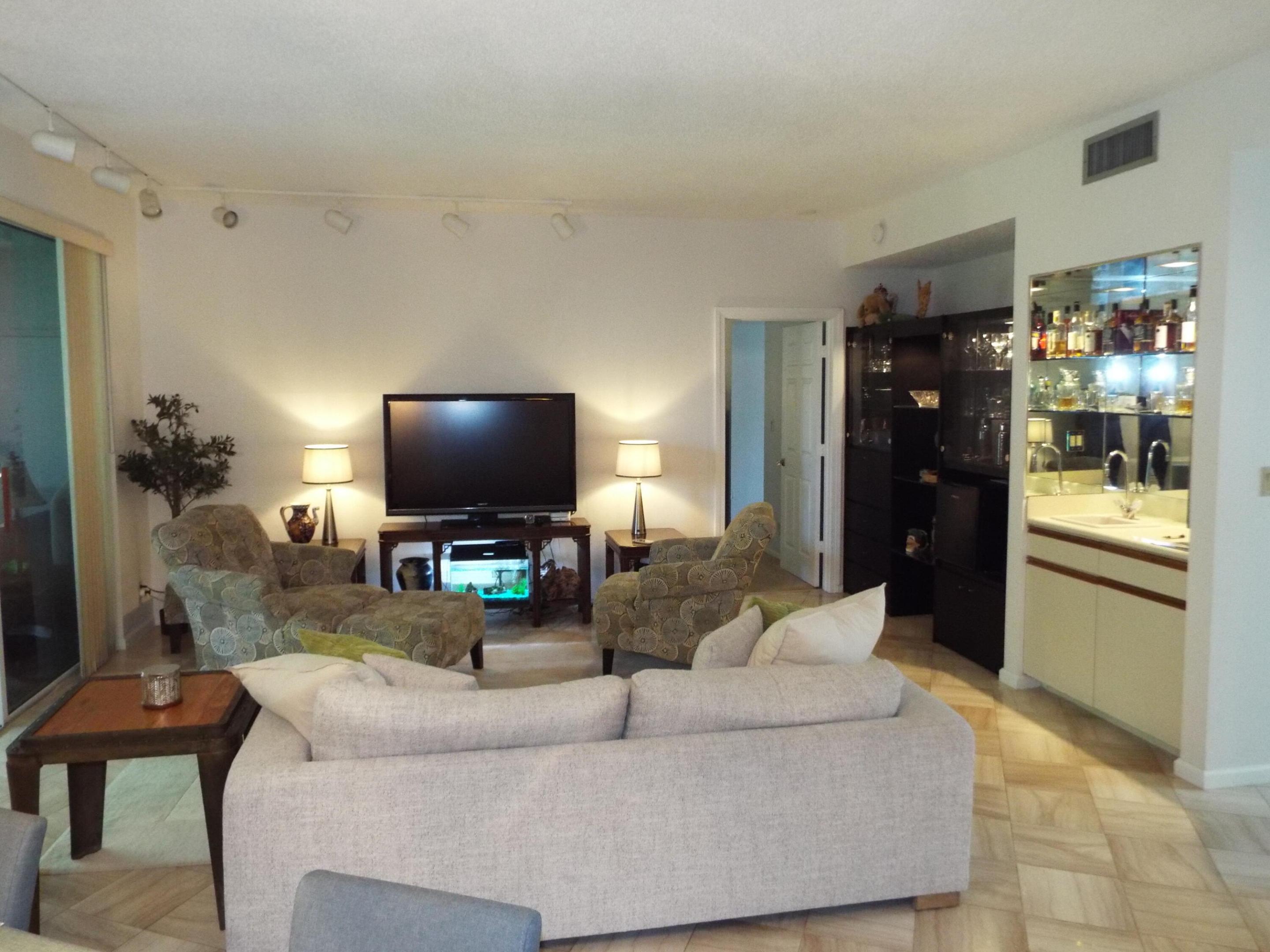 4128 W Palm Aire Drive 281b Property Photo 6