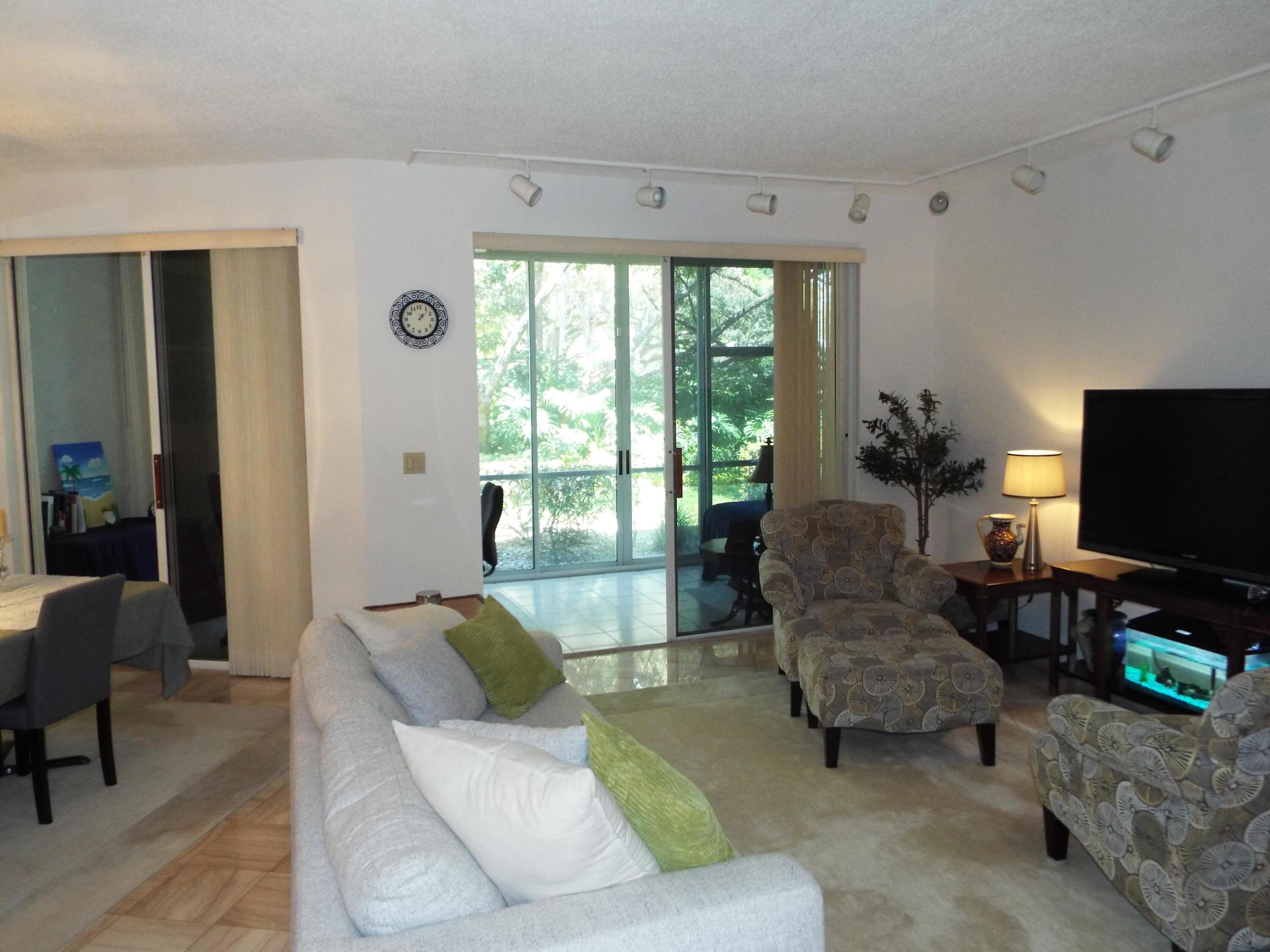 4128 W Palm Aire Drive 281b Property Photo 7