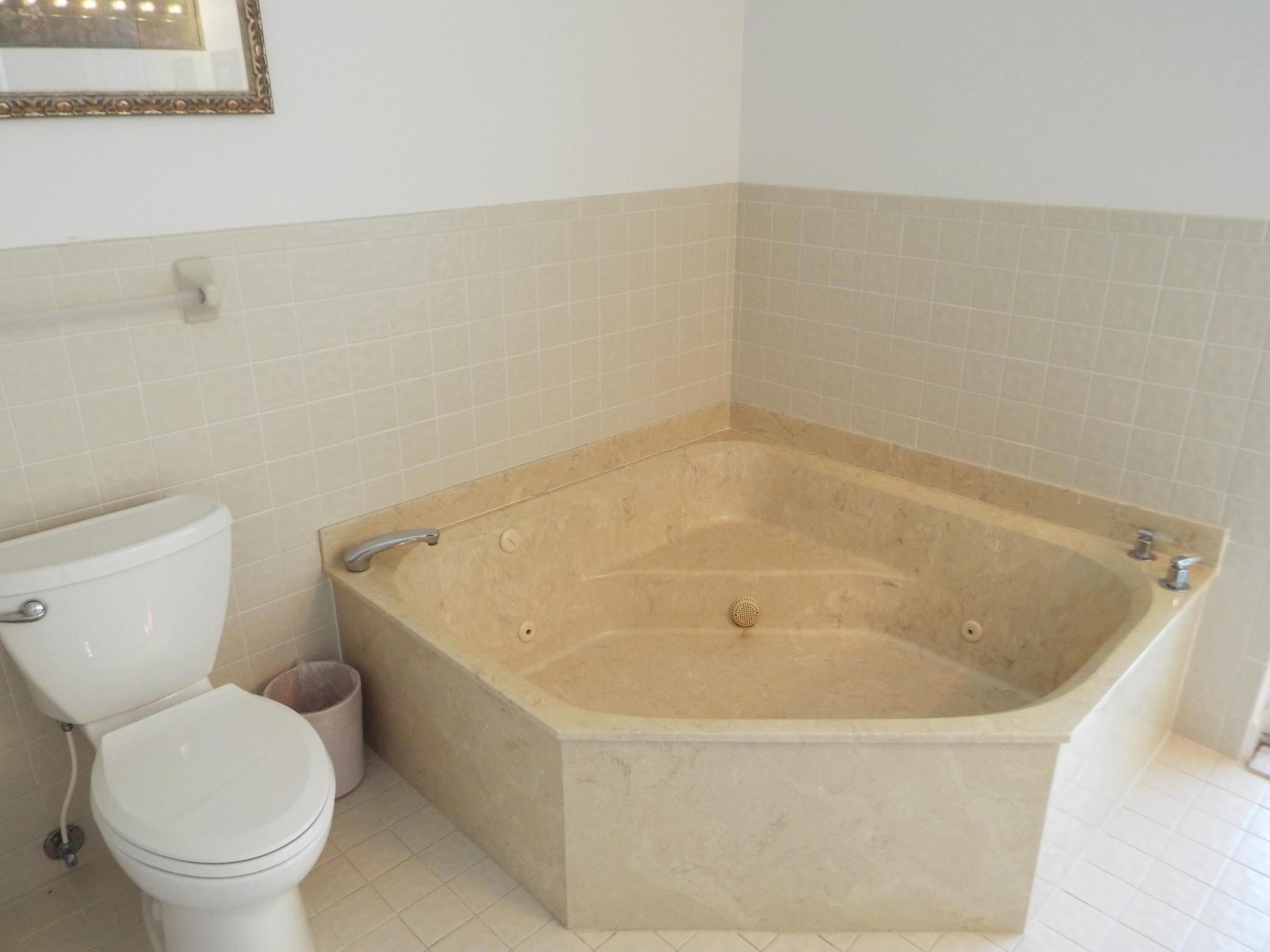 4128 W Palm Aire Drive 281b Property Photo 11