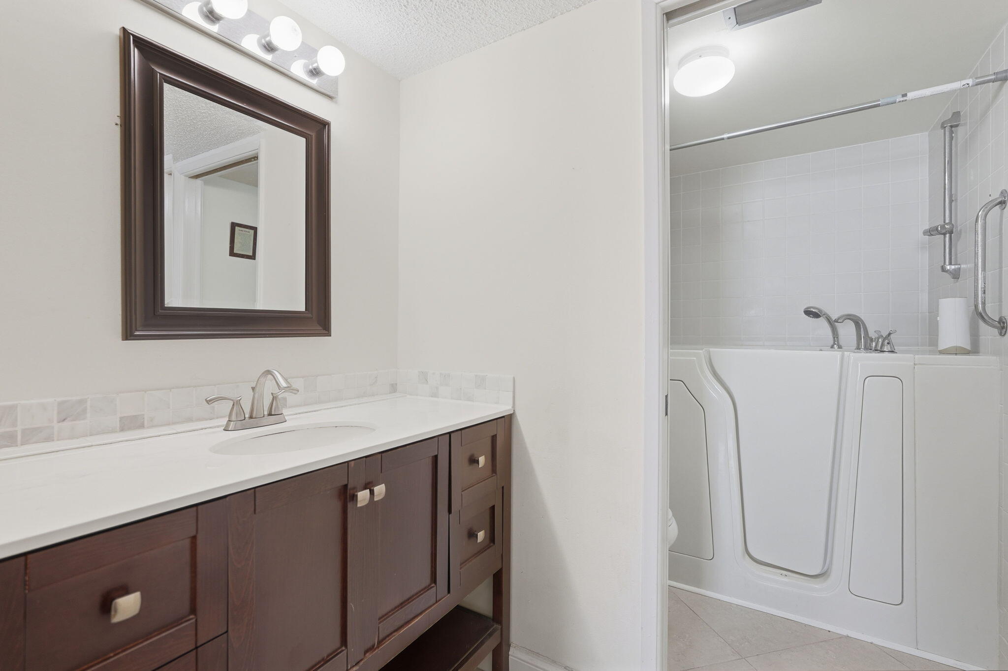 19000 Stewart Circle 4 Property Photo 25