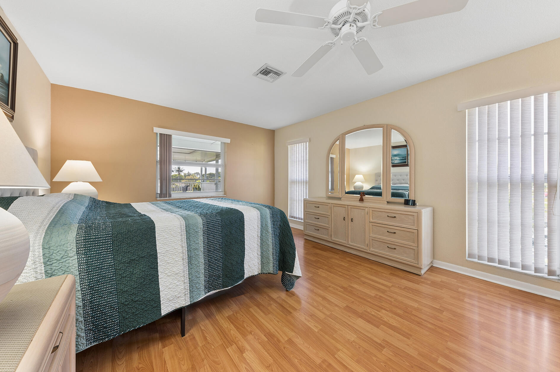 1060 Citrus Way 204 Property Photo 10